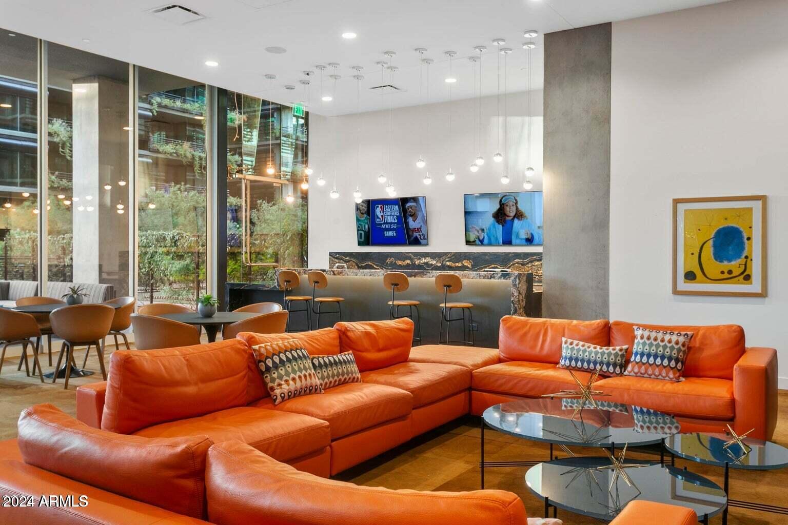 OPTIMA KIERLAND CENTER 7180 CONDOMINIUM 1ST AMD AN - Residential