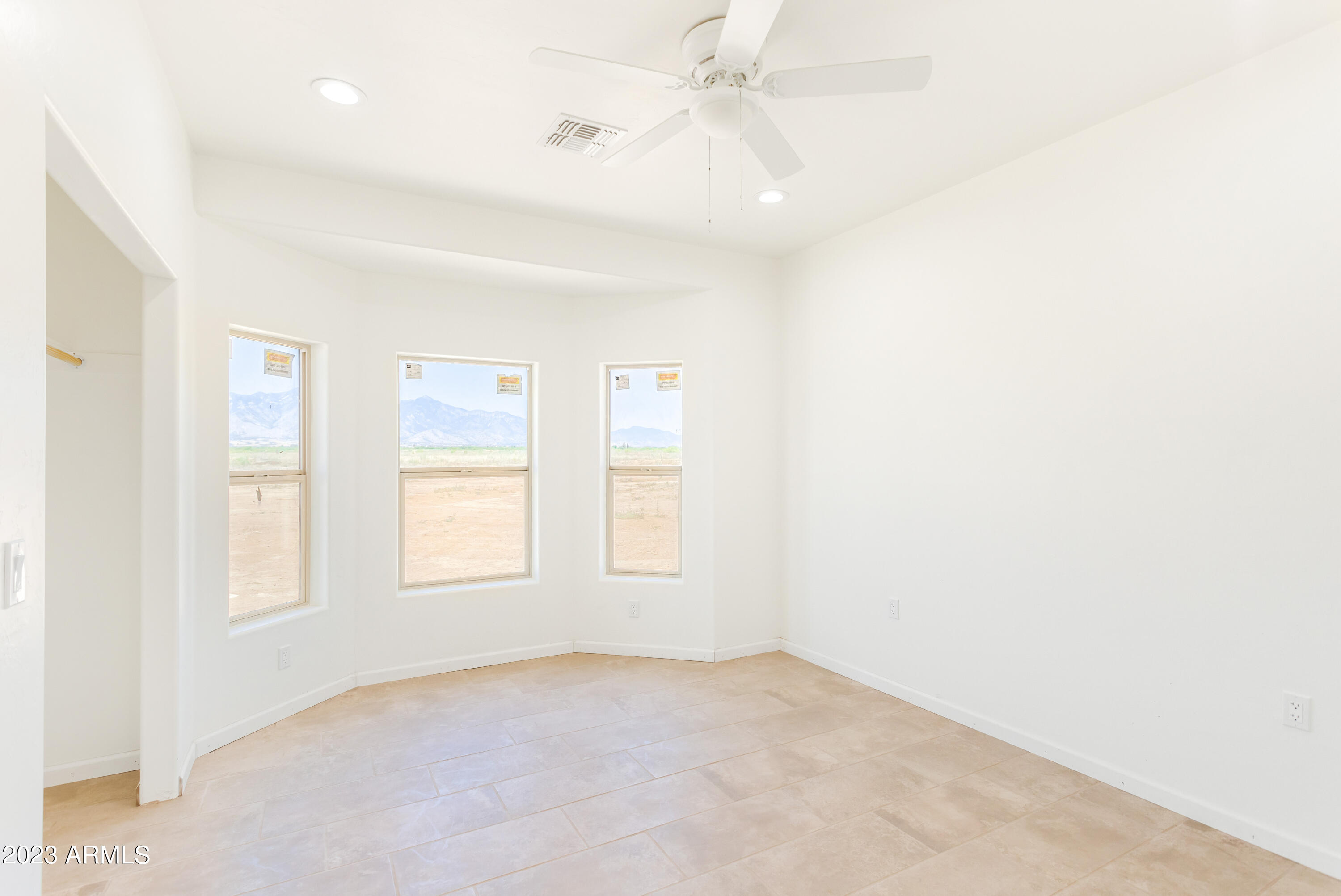 RANCHO ARIZONA - Residential