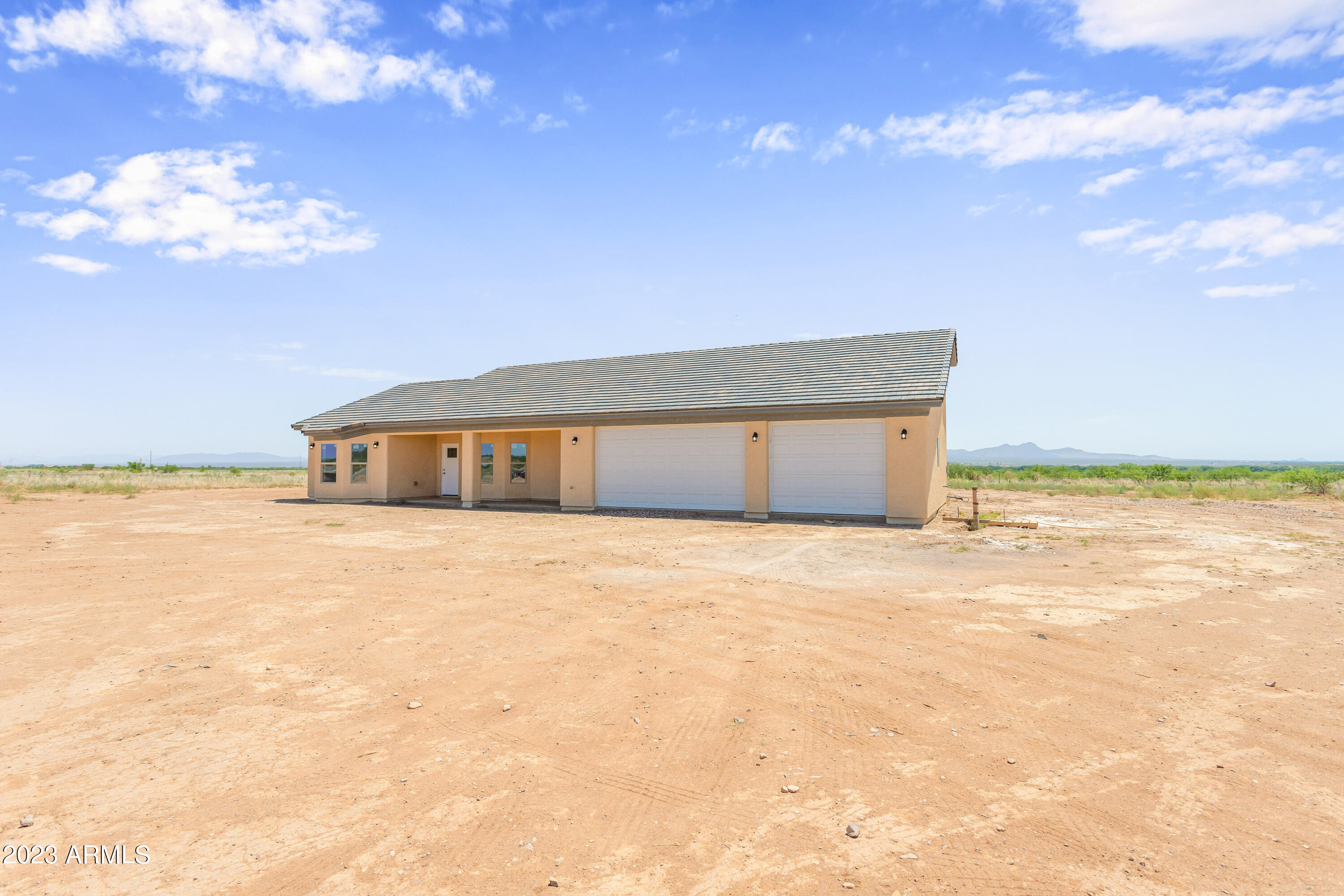 RANCHO ARIZONA - Residential