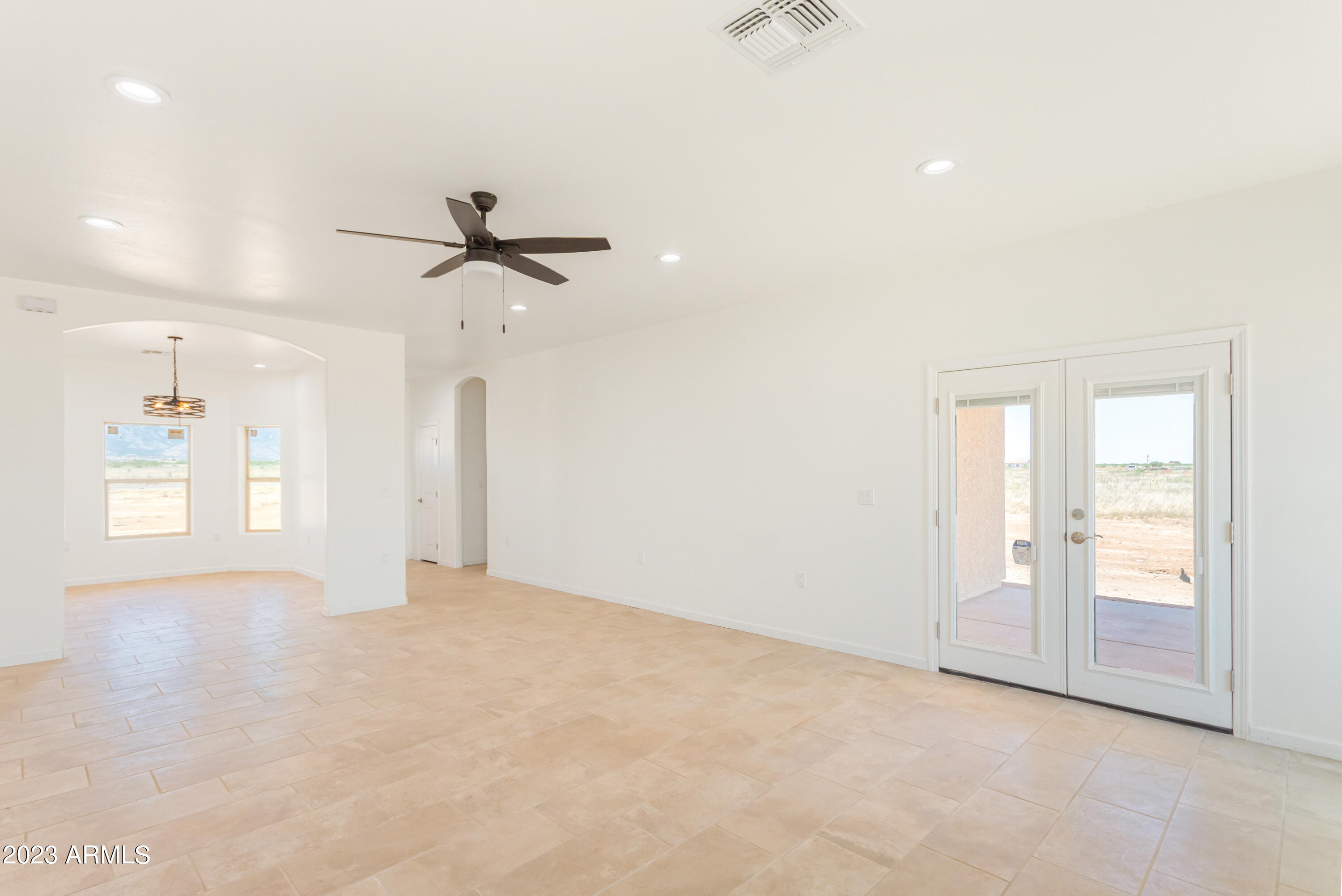 RANCHO ARIZONA - Residential
