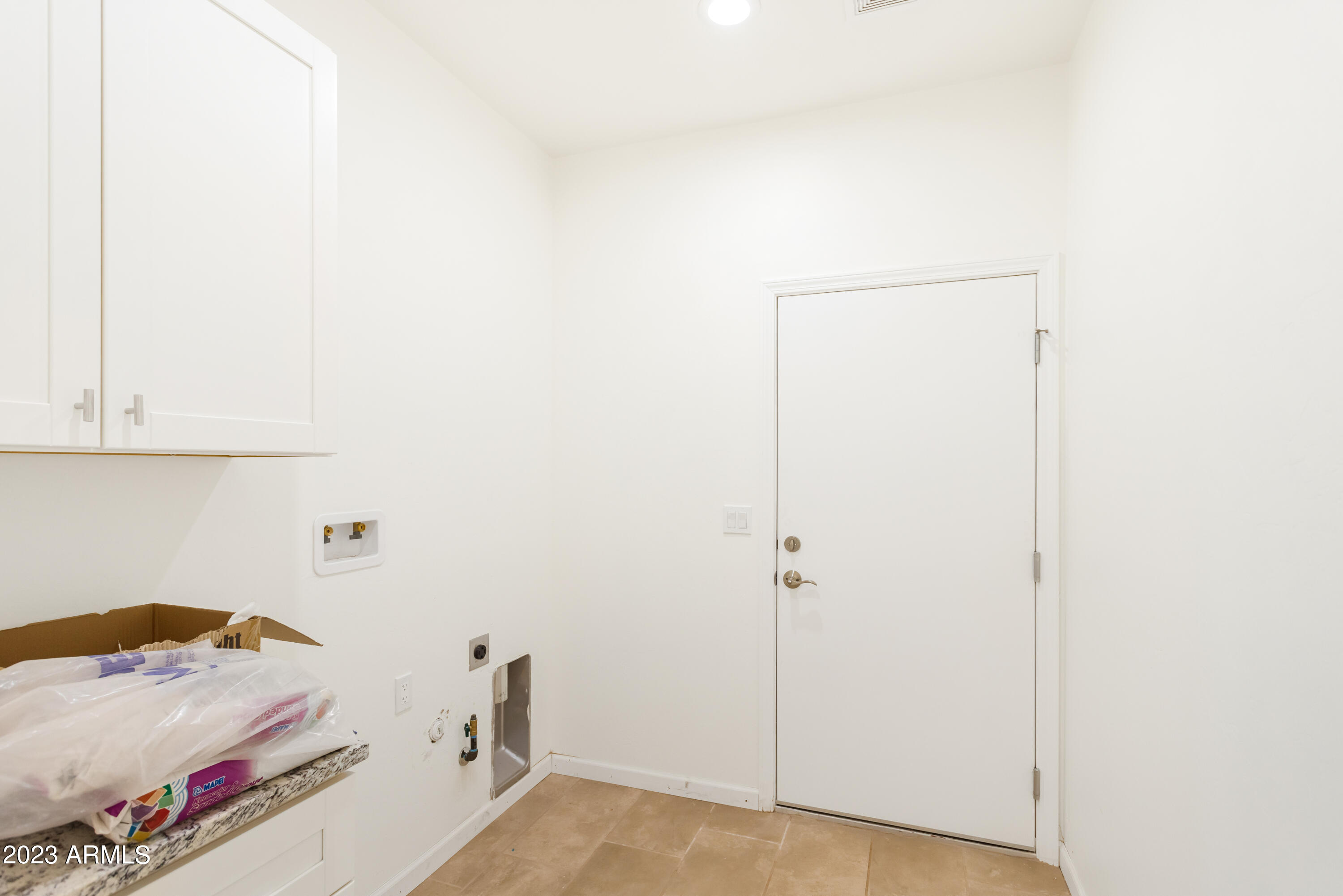 RANCHO ARIZONA - Residential