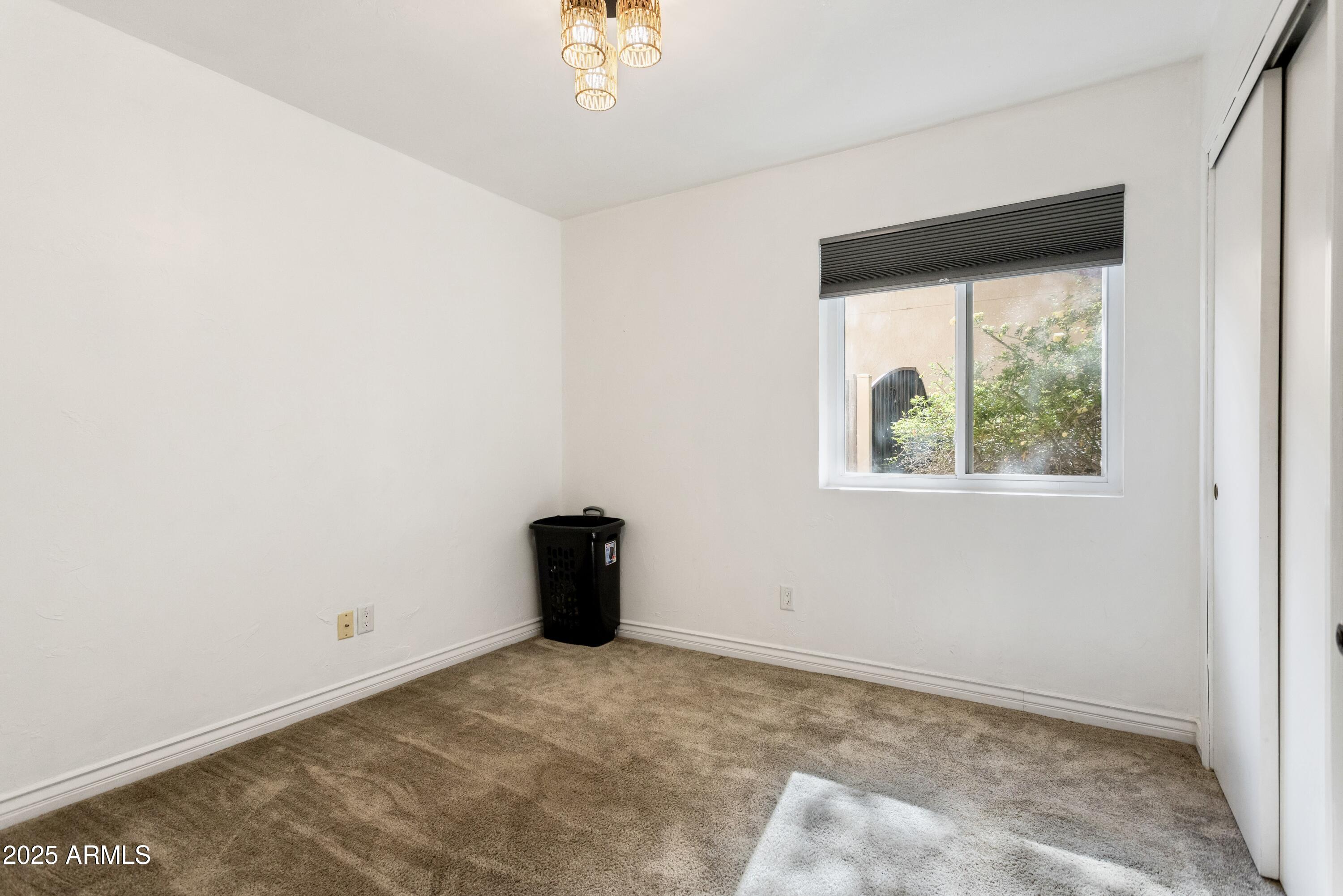 QUAIL HOLLOW - Residential
