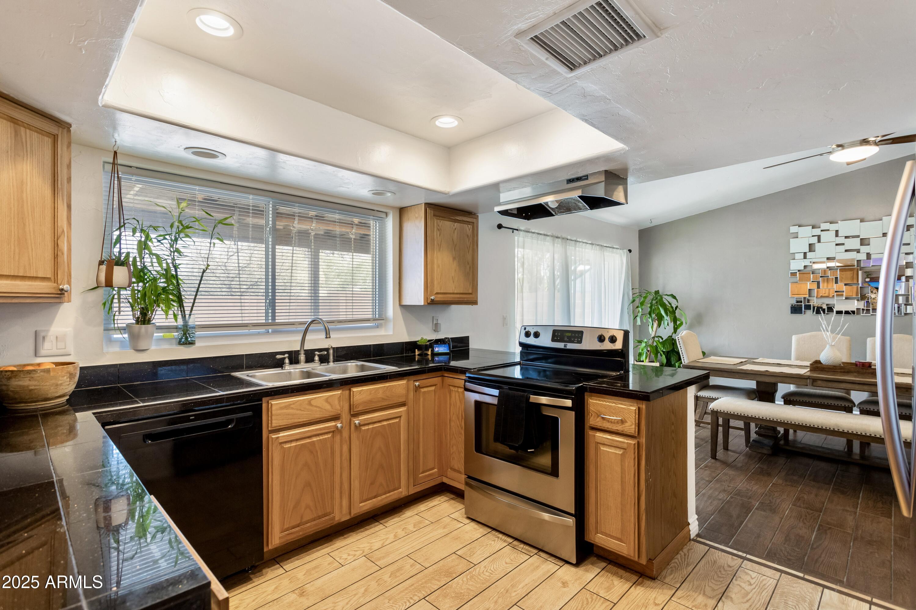 QUAIL HOLLOW - Residential