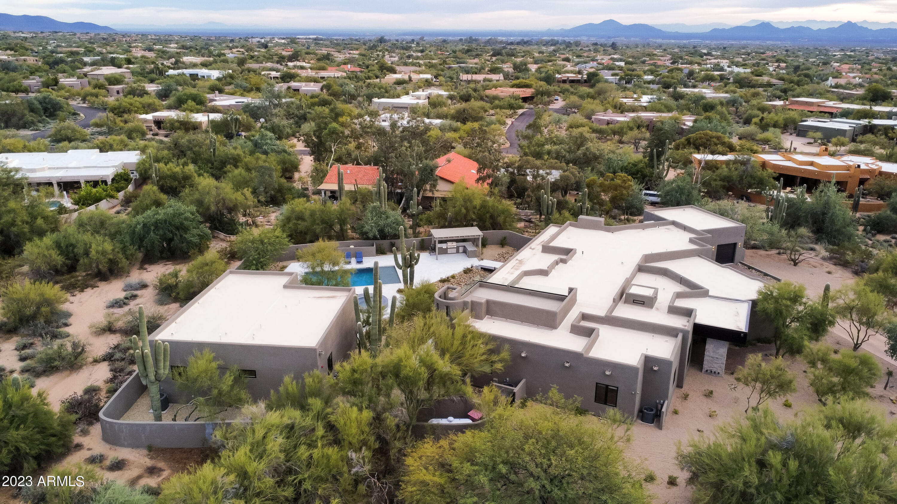 HAPPY VALLEY RANCH - Residential