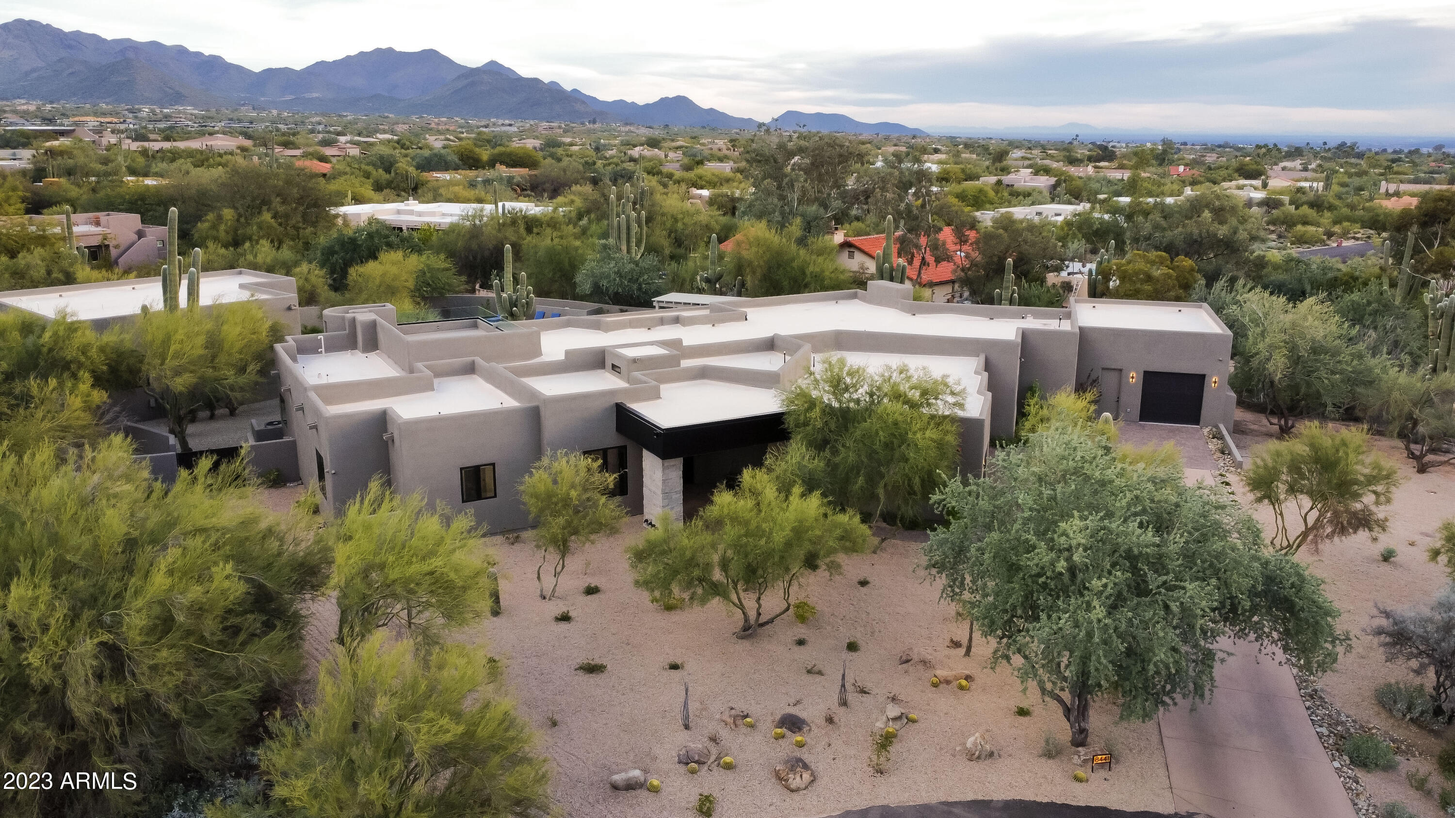 HAPPY VALLEY RANCH - Residential