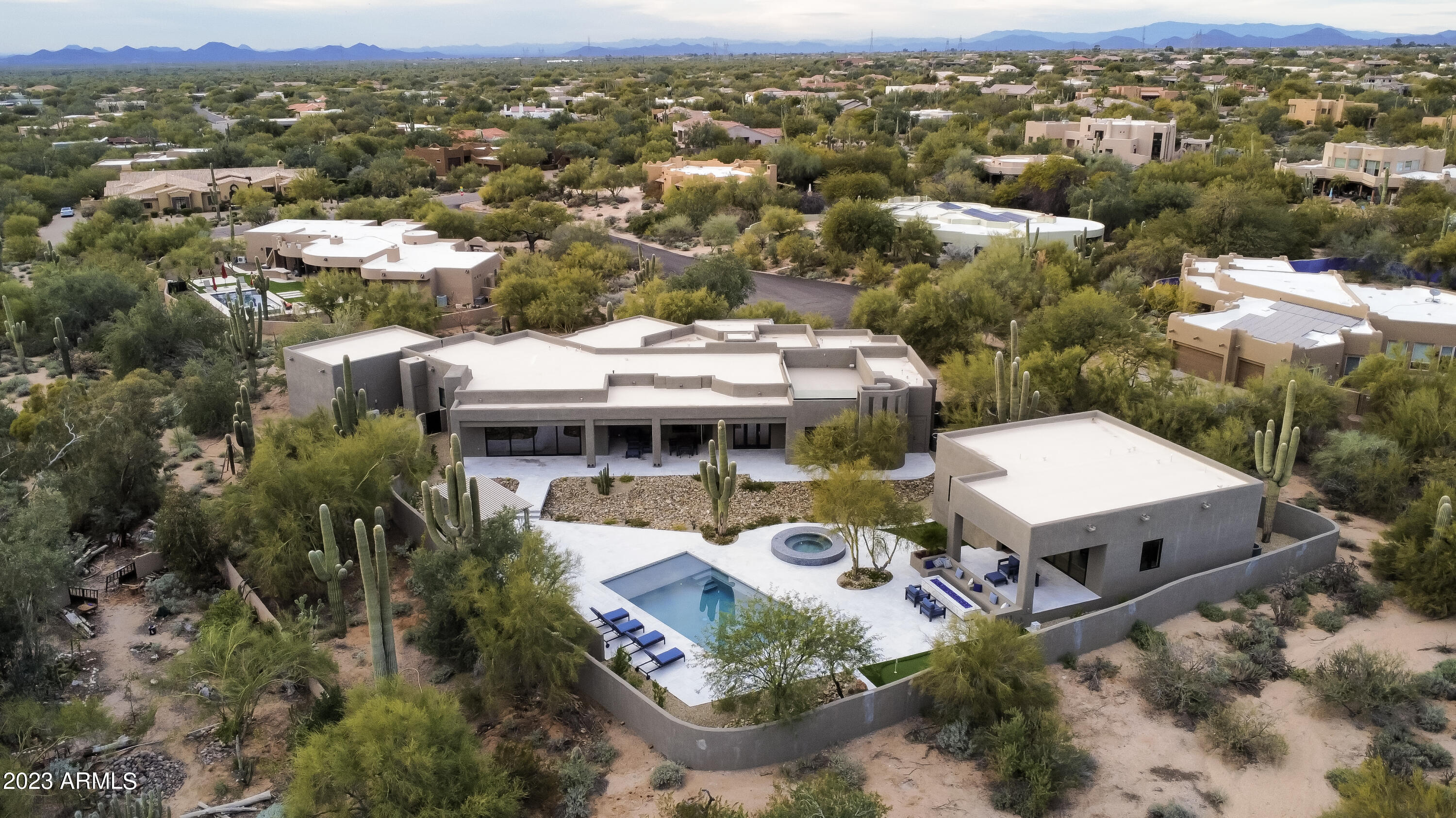 HAPPY VALLEY RANCH - Residential