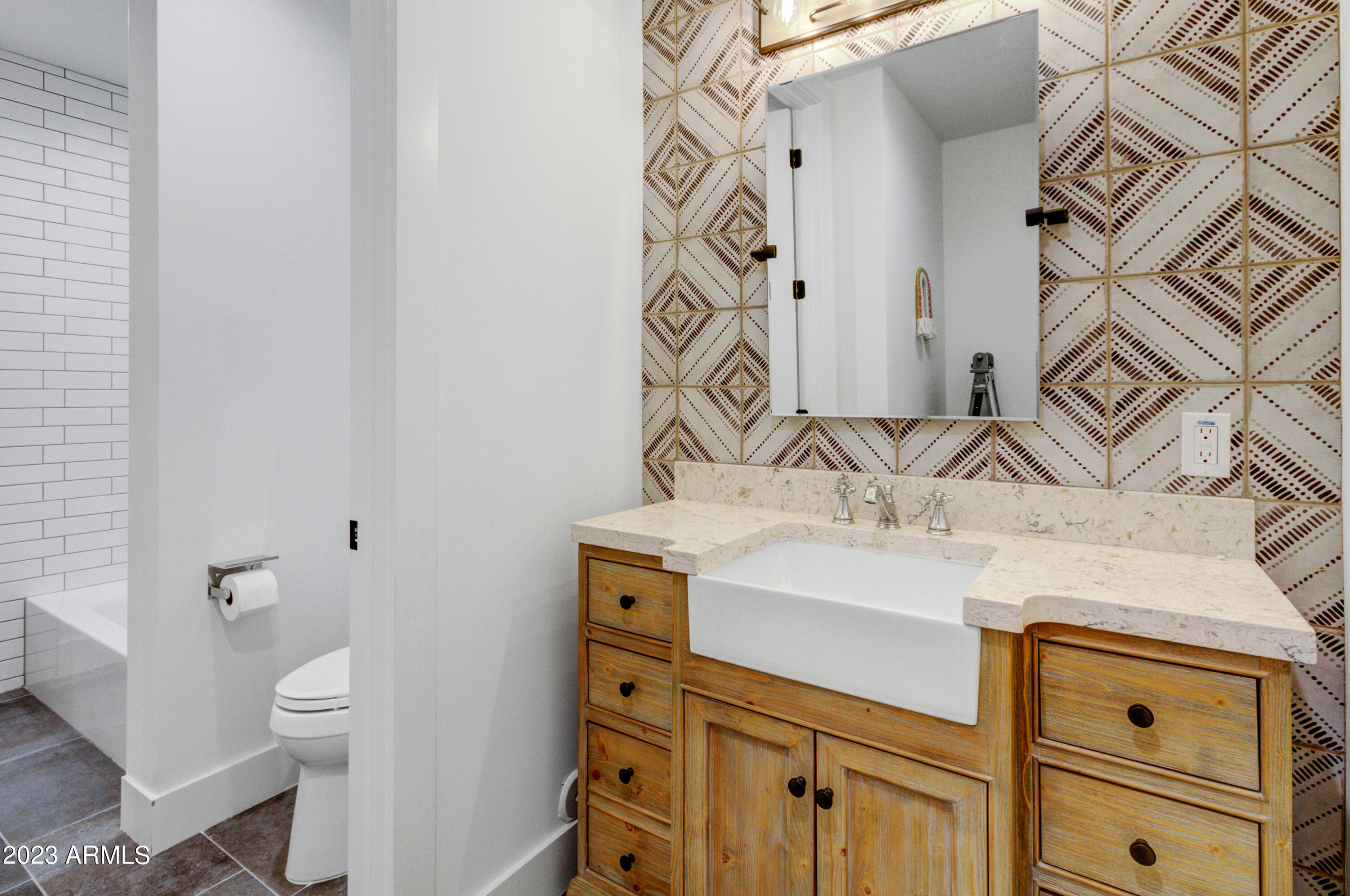 HAPPY VALLEY RANCH - Residential