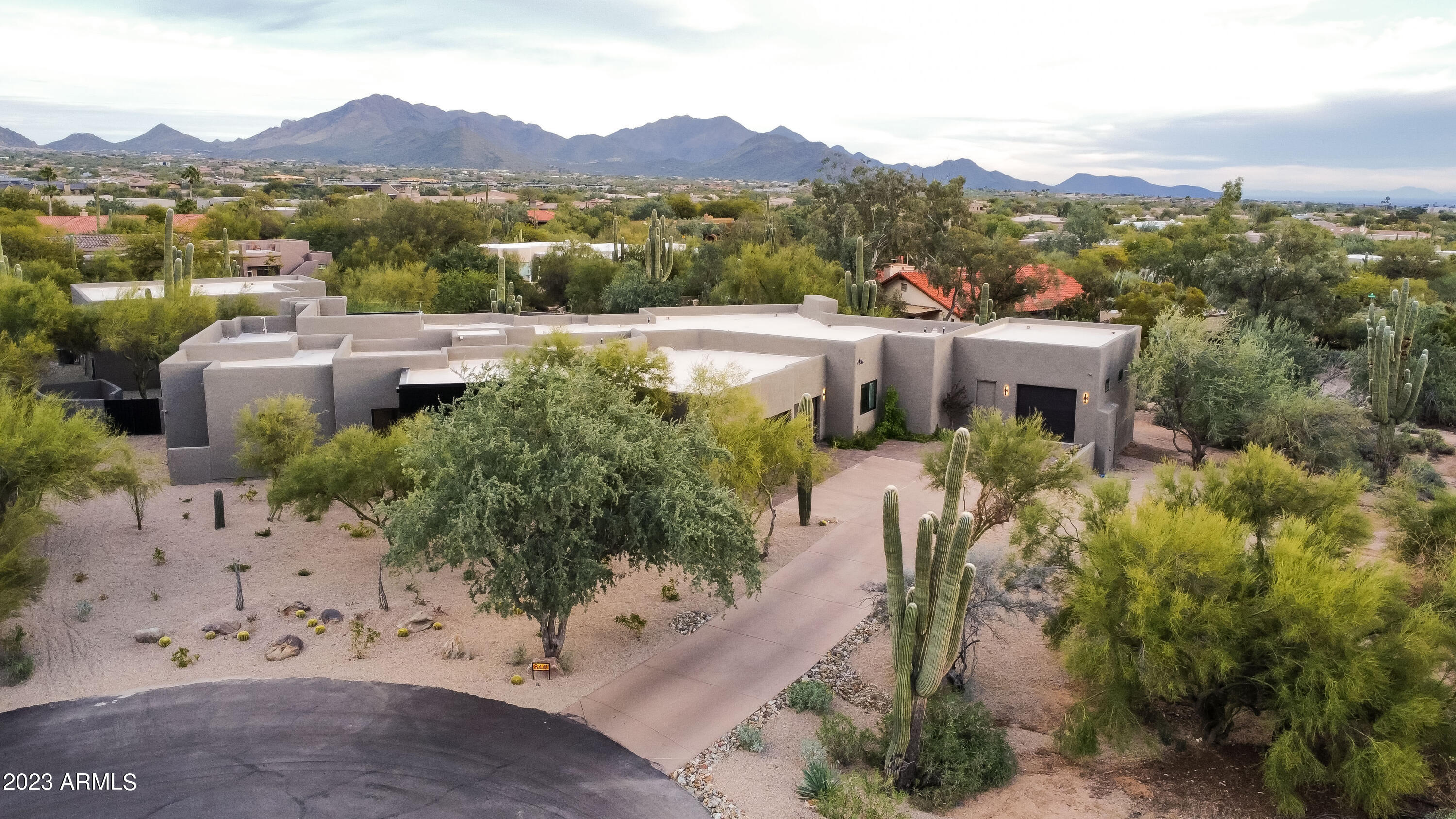 HAPPY VALLEY RANCH - Residential