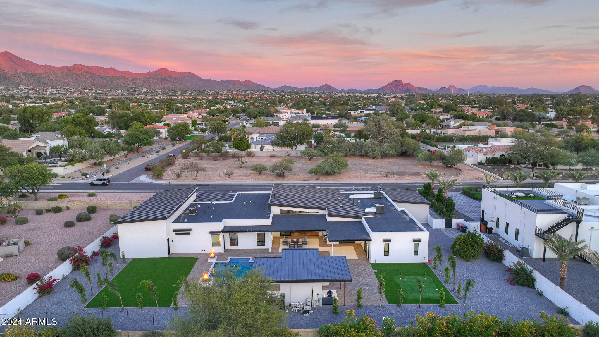 CACTUS VILLAS - Residential
