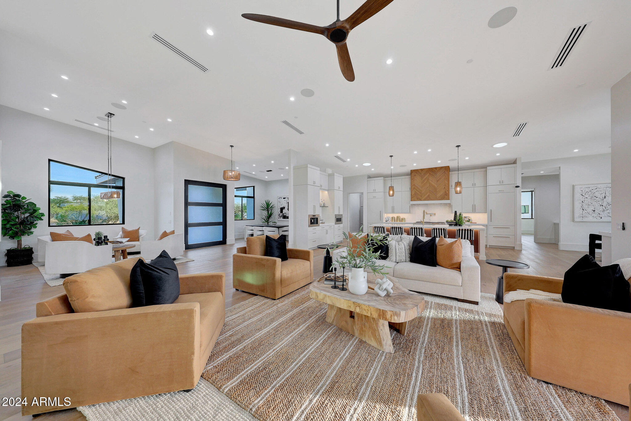 CACTUS VILLAS - Residential