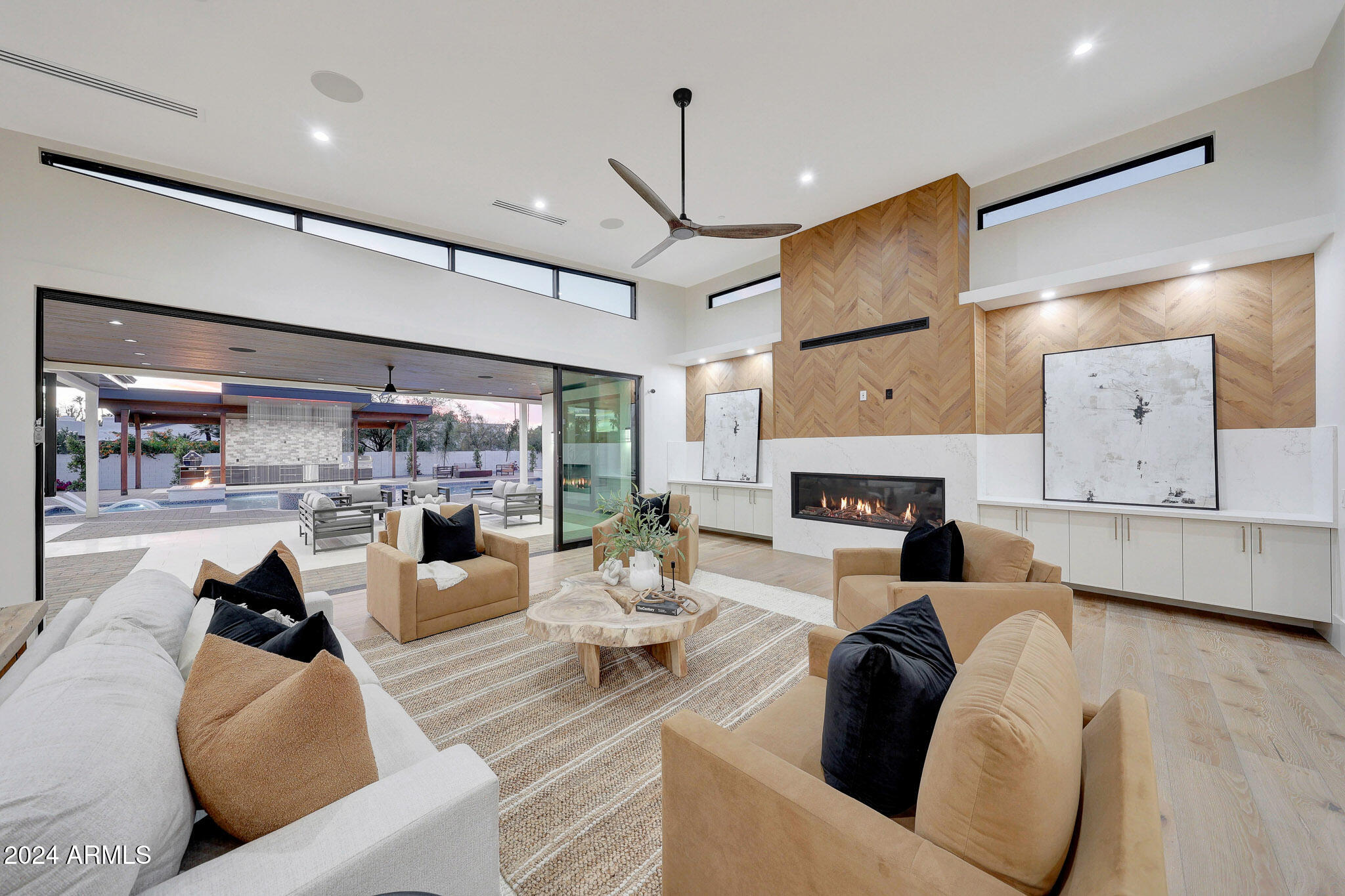 CACTUS VILLAS - Residential