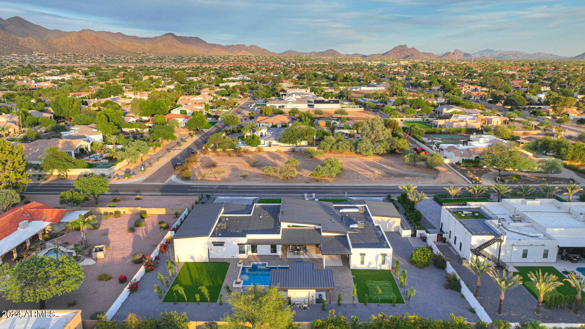 CACTUS VILLAS - Residential