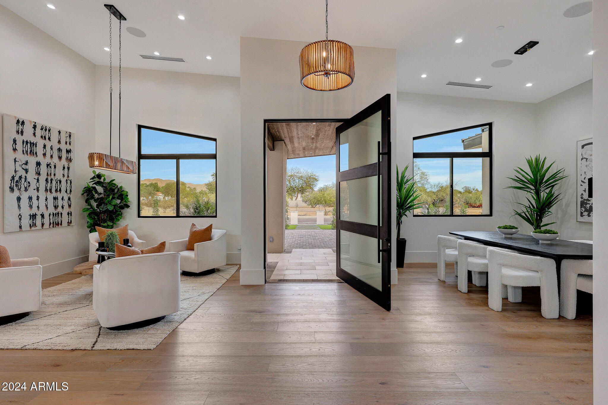 CACTUS VILLAS - Residential