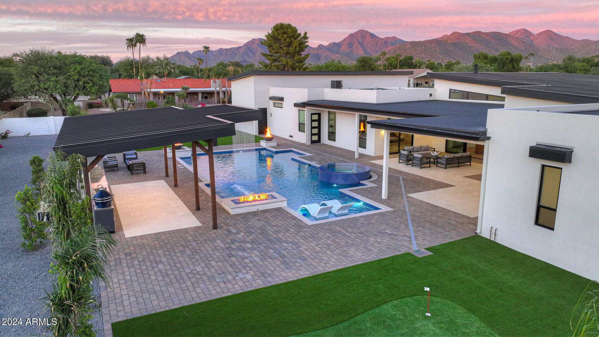 CACTUS VILLAS - Residential