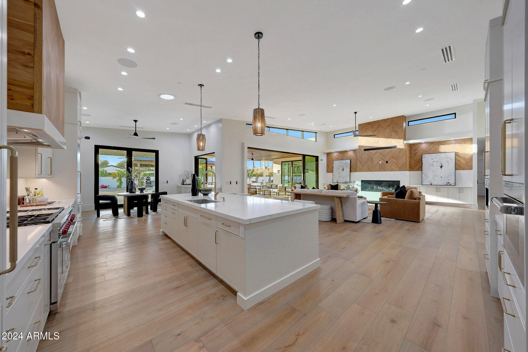 CACTUS VILLAS - Residential