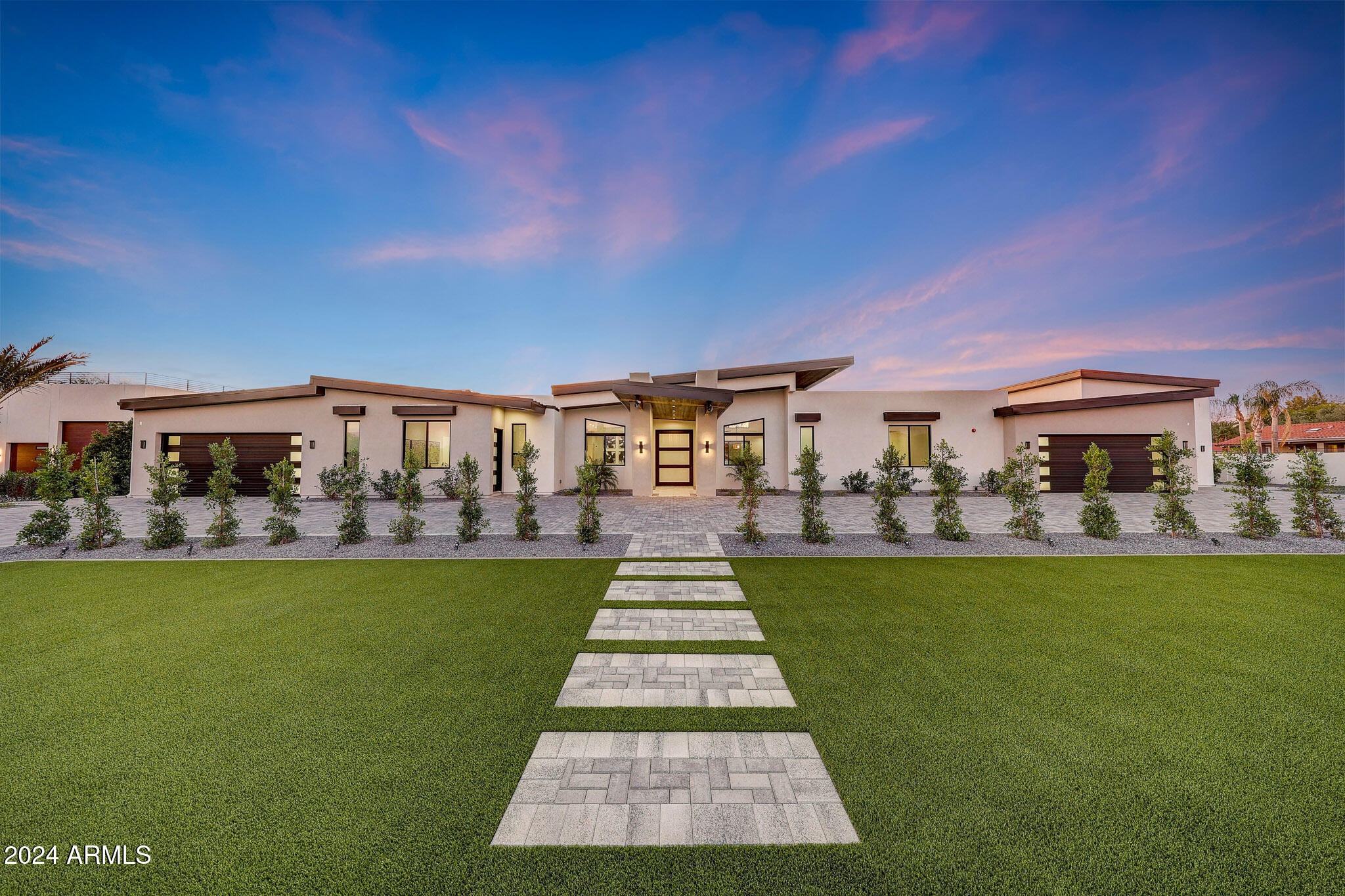 CACTUS VILLAS - Residential