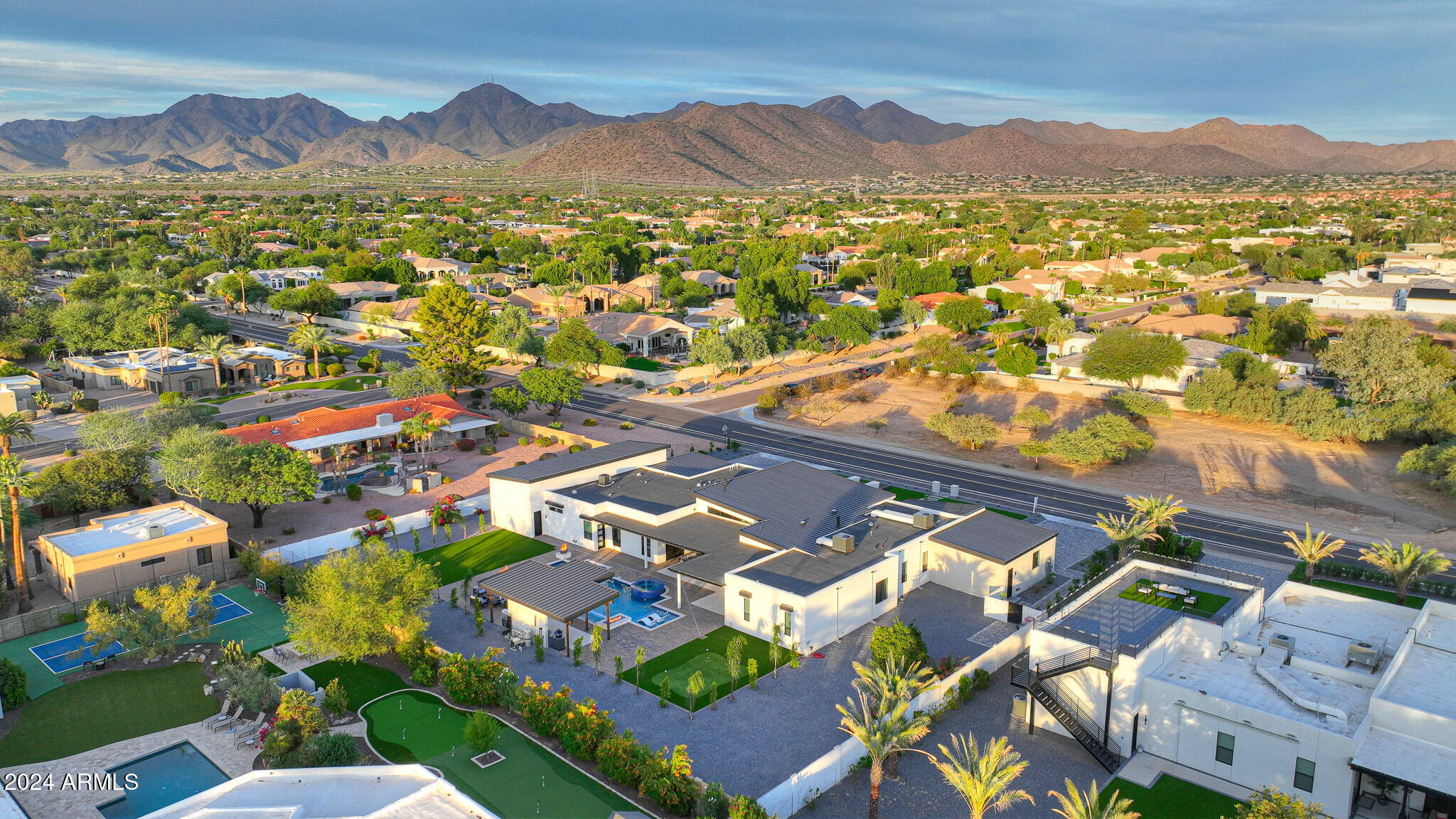 CACTUS VILLAS - Residential