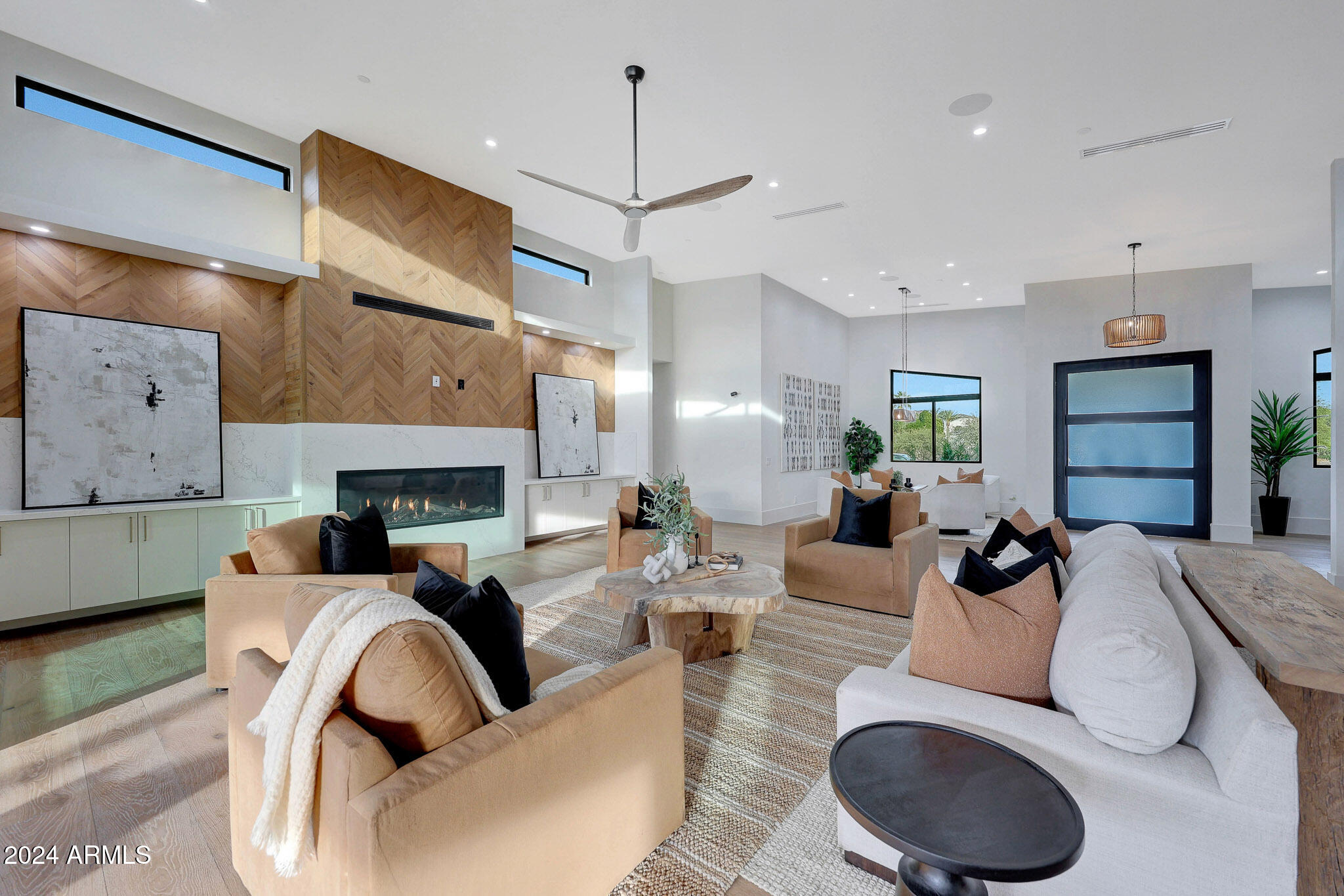 CACTUS VILLAS - Residential