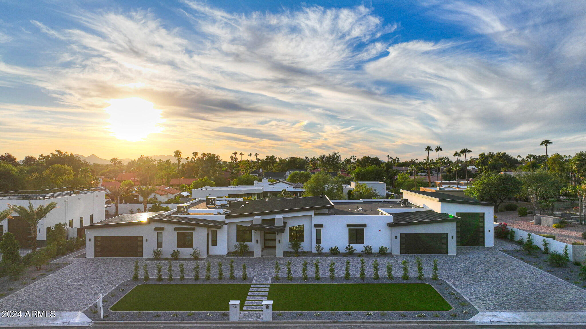 CACTUS VILLAS - Residential