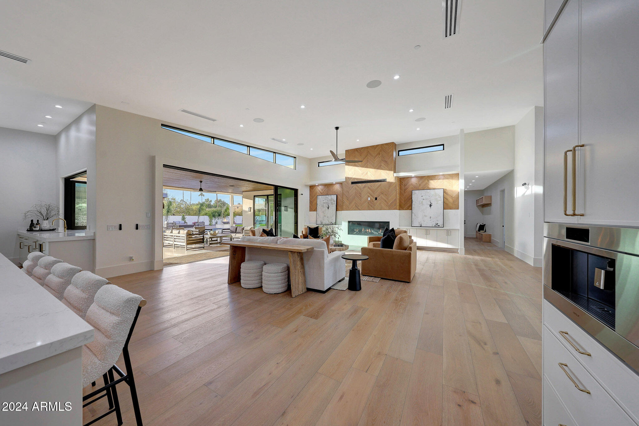 CACTUS VILLAS - Residential
