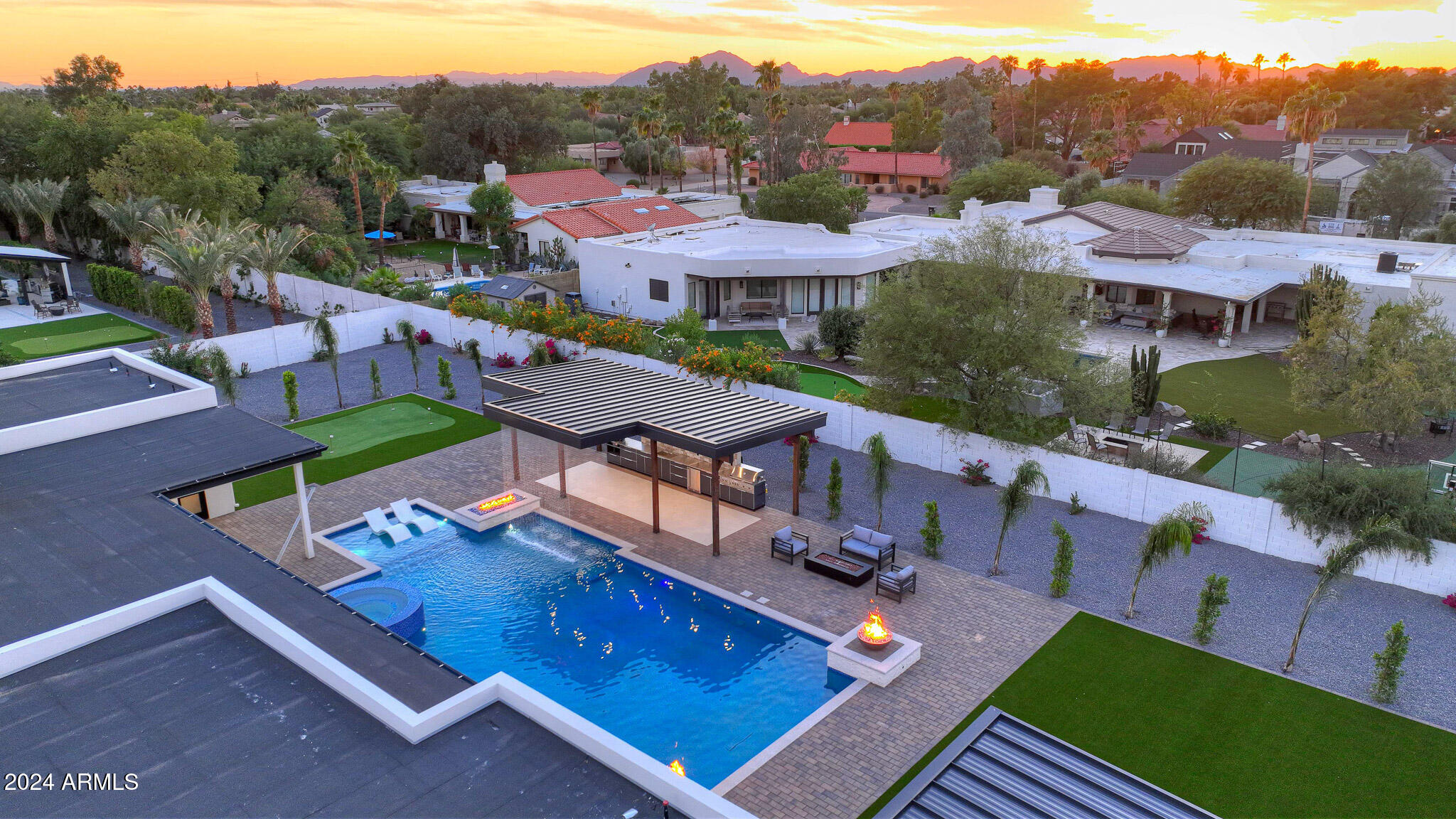 CACTUS VILLAS - Residential