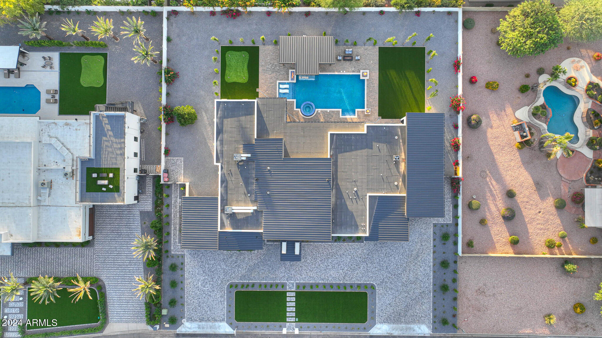 CACTUS VILLAS - Residential