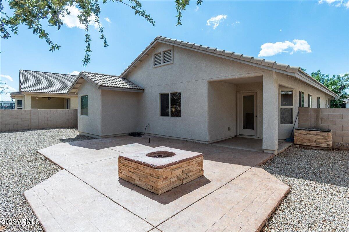 CAMPSTONE - Residential