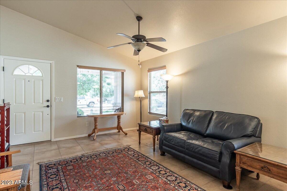 CAMPSTONE - Residential