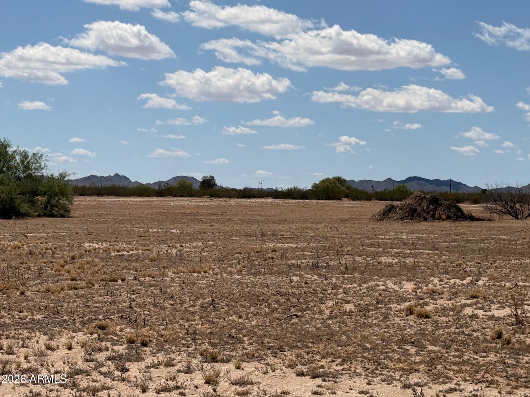 DICK WICK HALL RANCHOS OF SALOME - Land