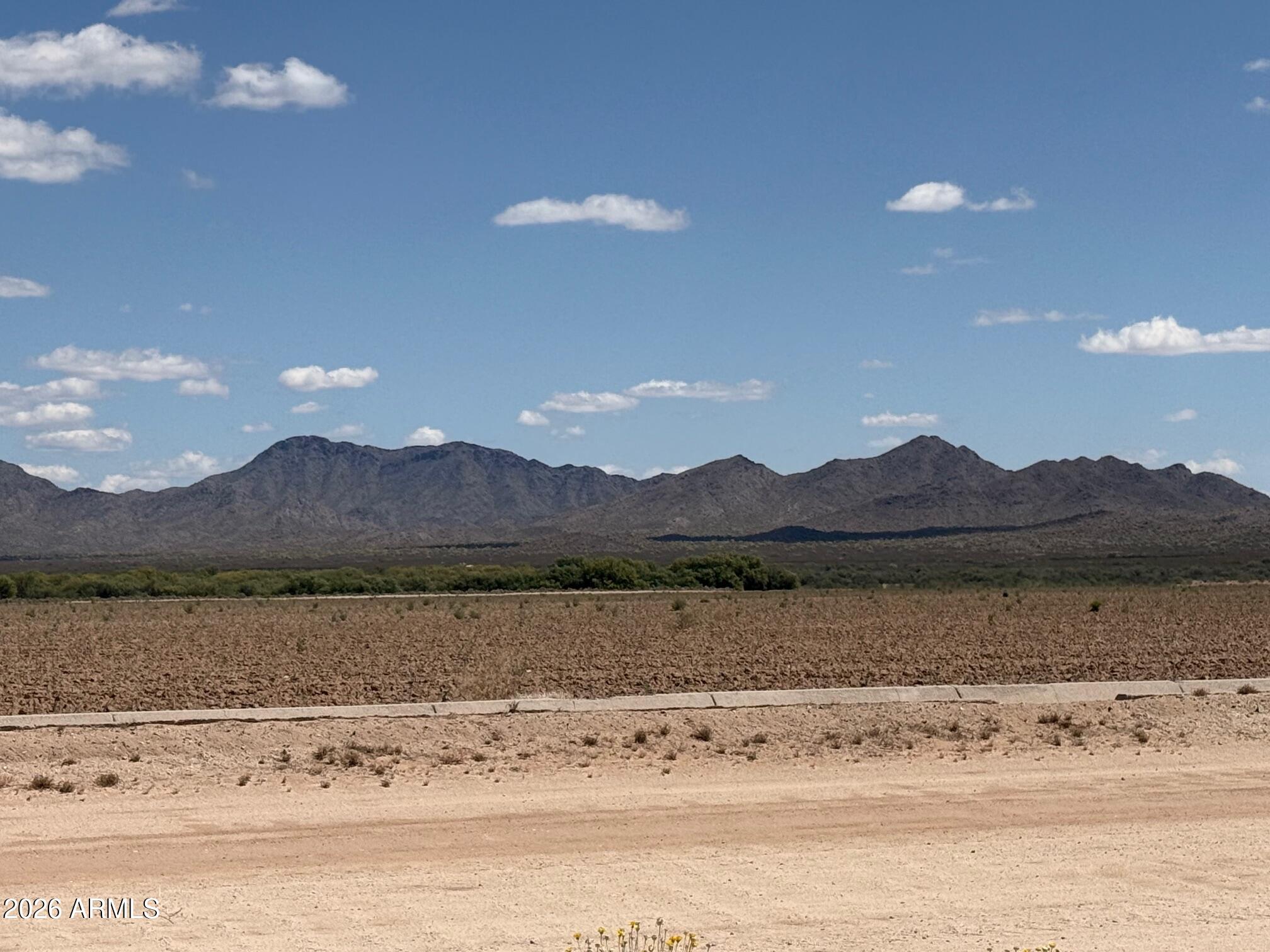 DICK WICK HALL RANCHOS OF SALOME - Land