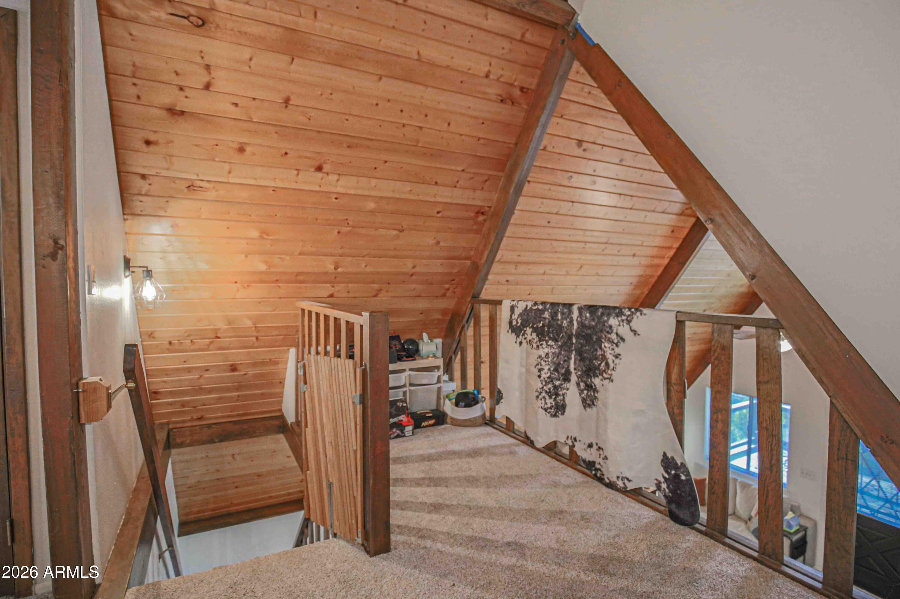 PINEWOOD 14 - Residential