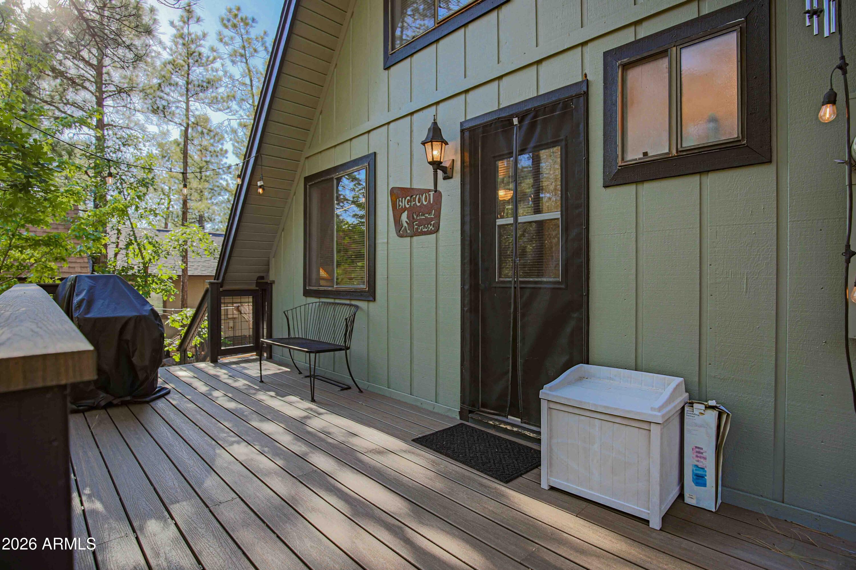 PINEWOOD 14 - Residential
