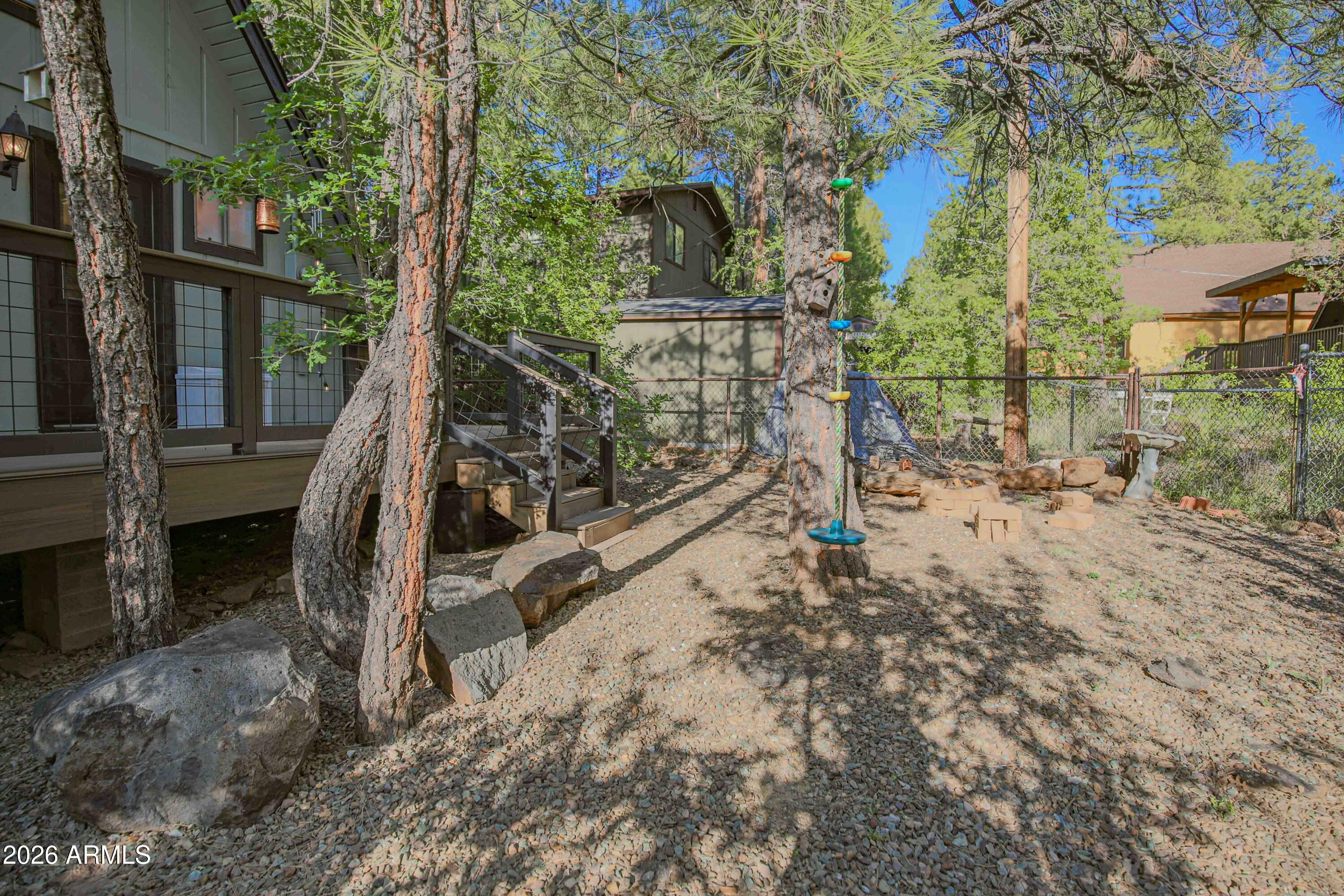 PINEWOOD 14 - Residential