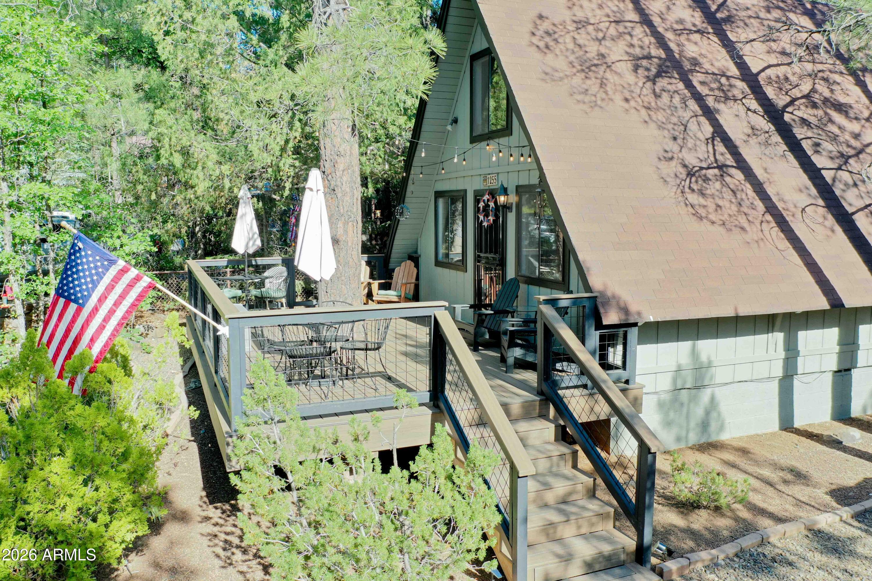 PINEWOOD 14 - Residential