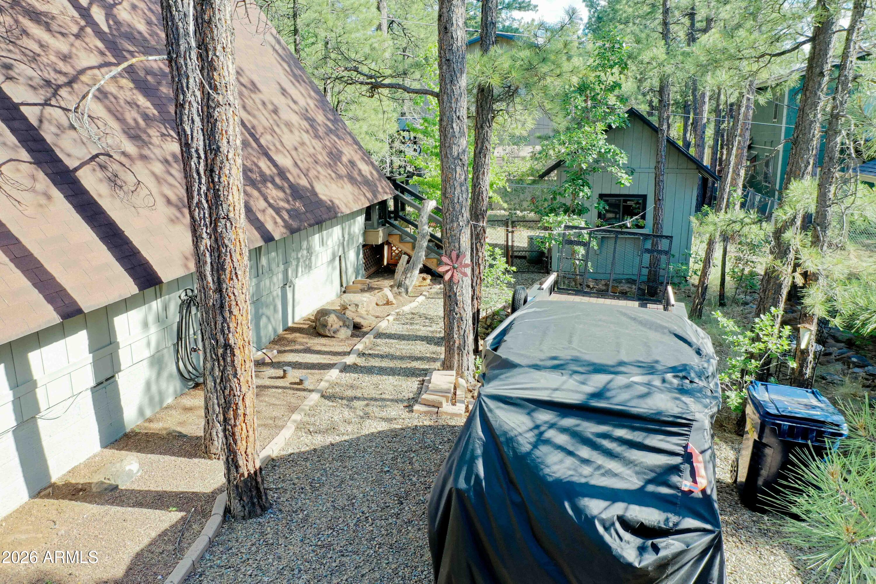 PINEWOOD 14 - Residential