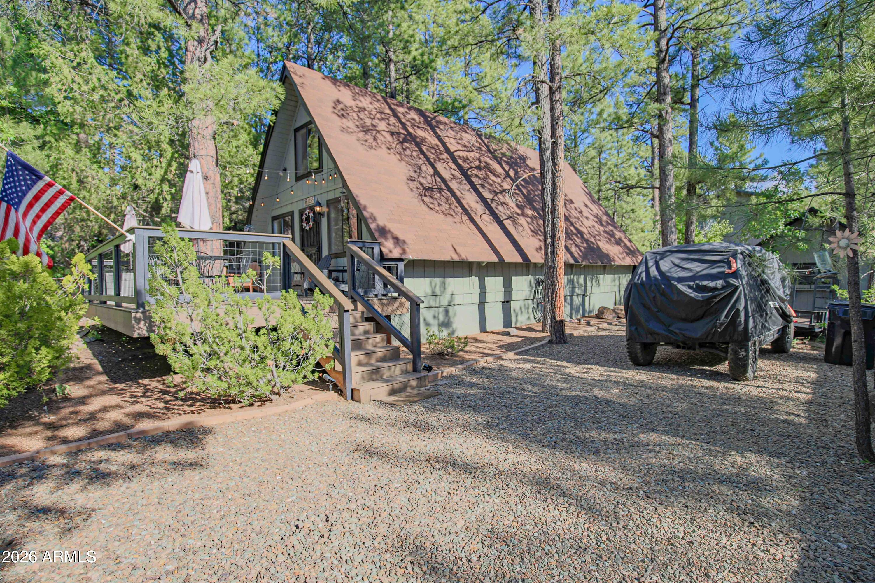 PINEWOOD 14 - Residential