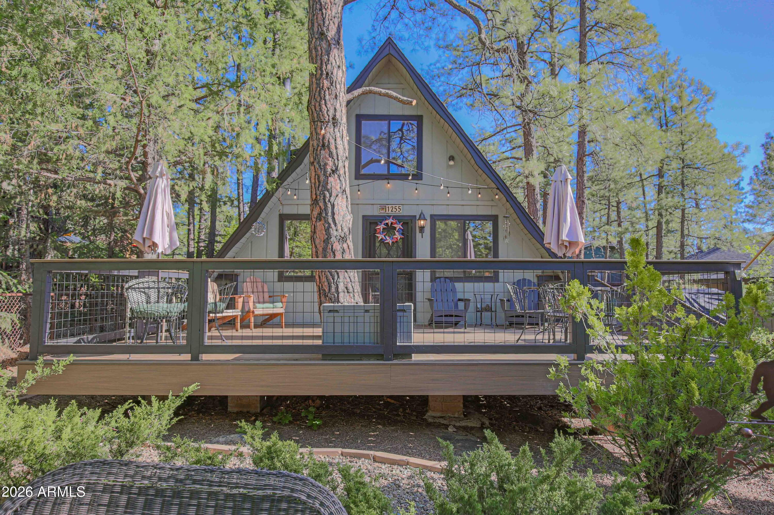 PINEWOOD 14 - Residential