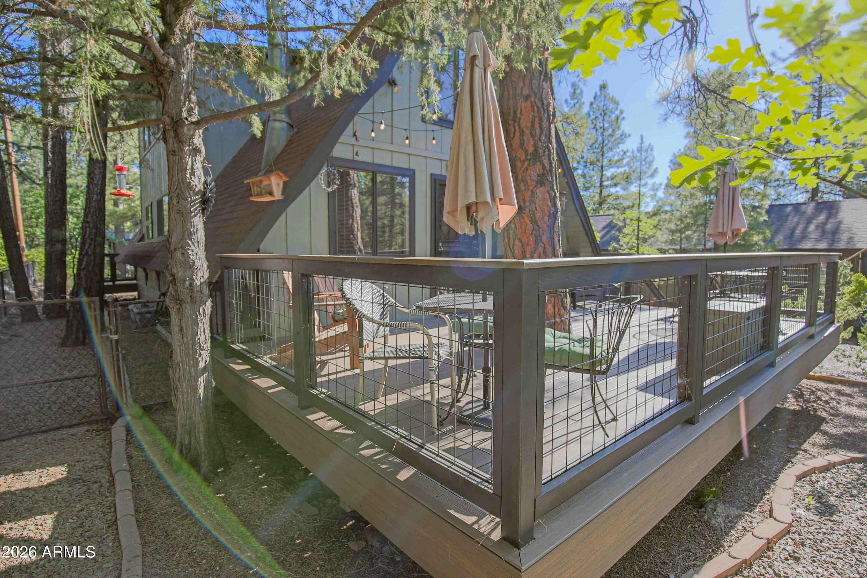 PINEWOOD 14 - Residential