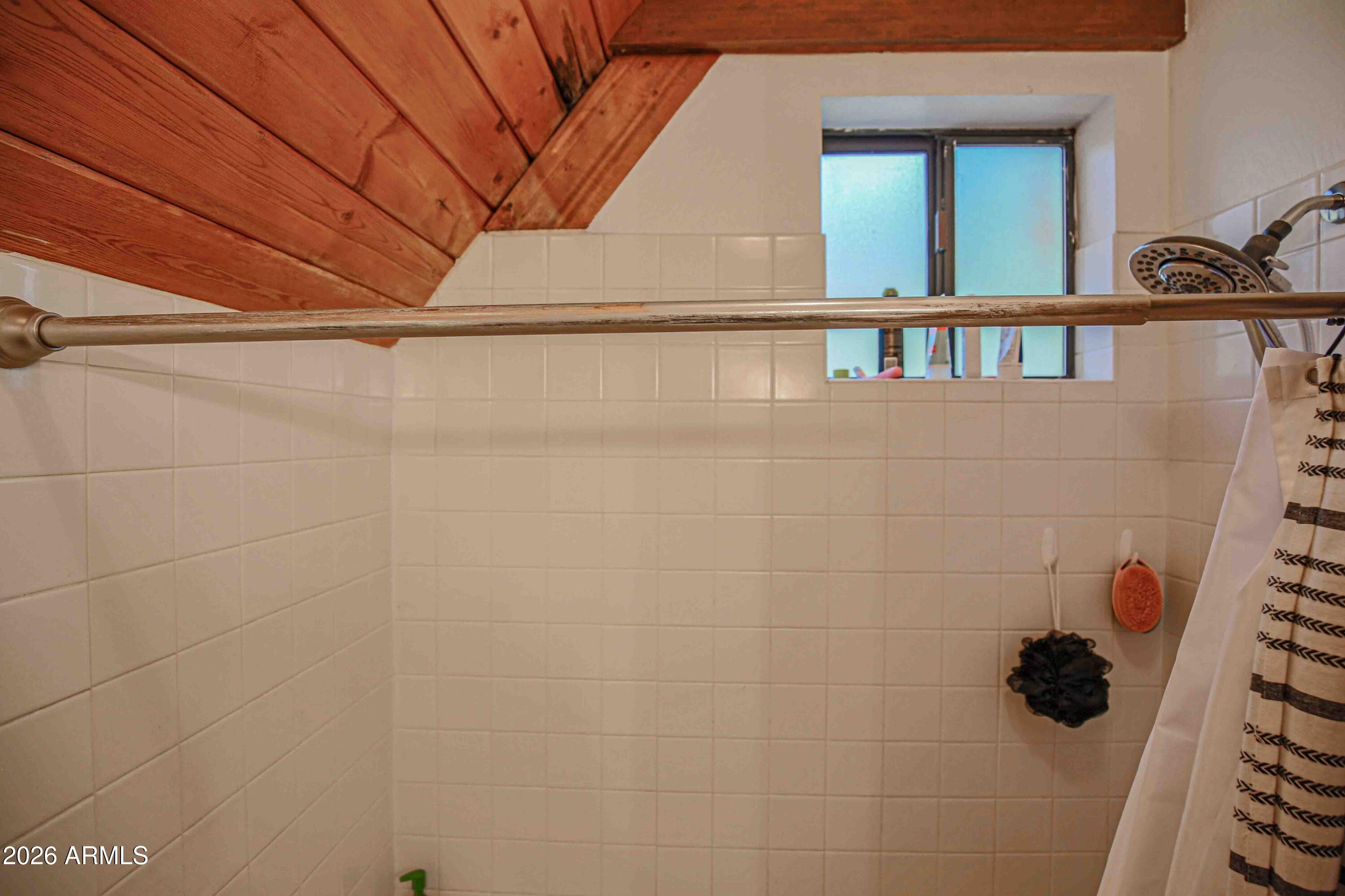 PINEWOOD 14 - Residential