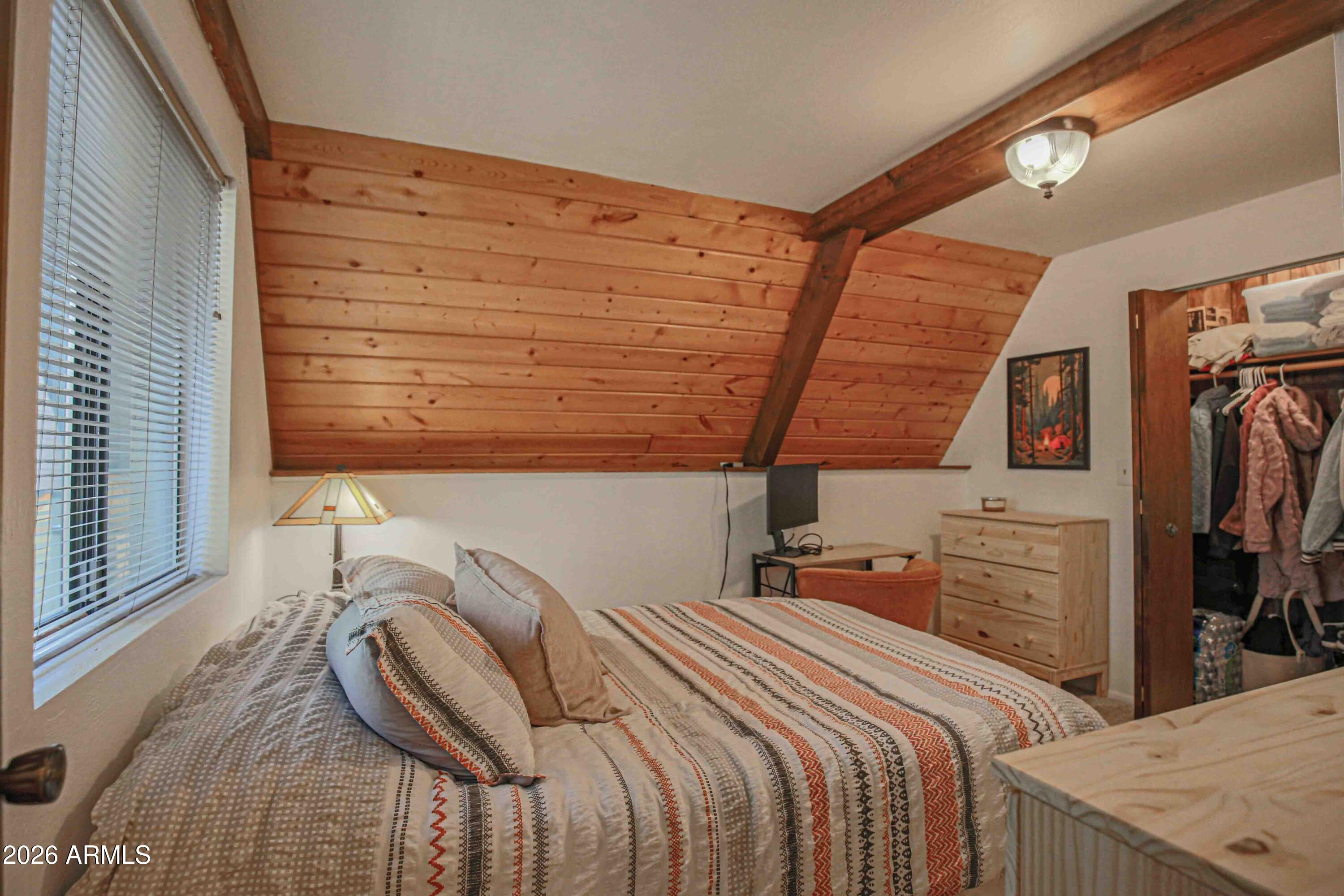 PINEWOOD 14 - Residential