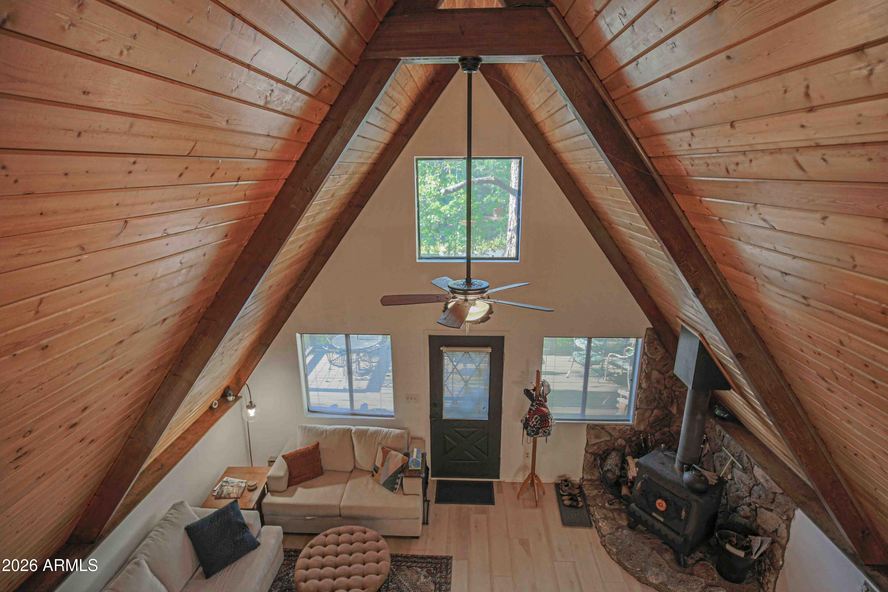 PINEWOOD 14 - Residential