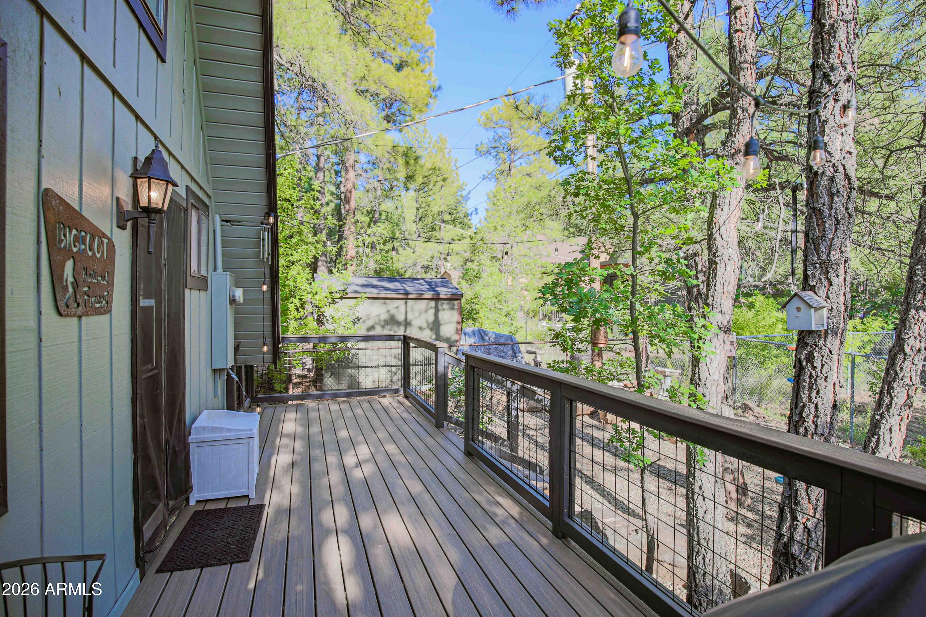 PINEWOOD 14 - Residential