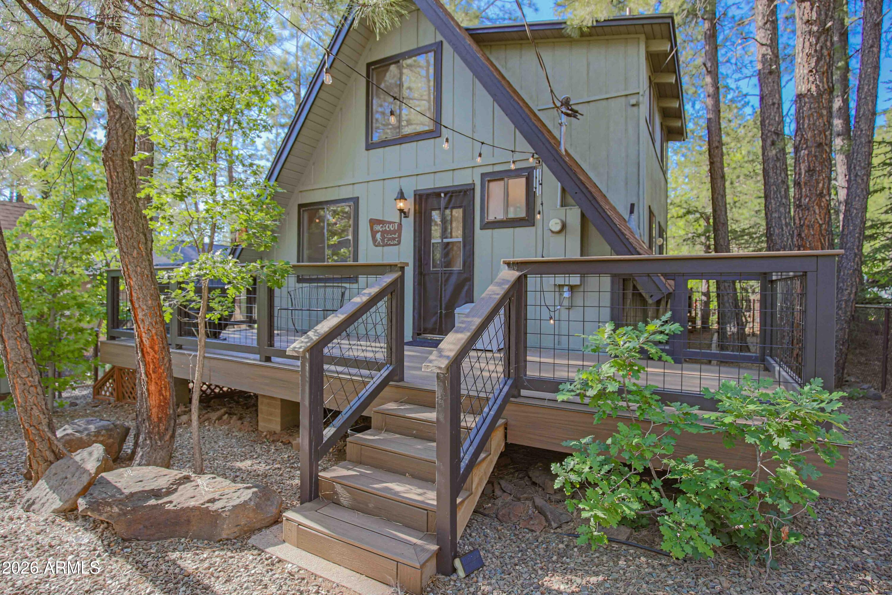 PINEWOOD 14 - Residential