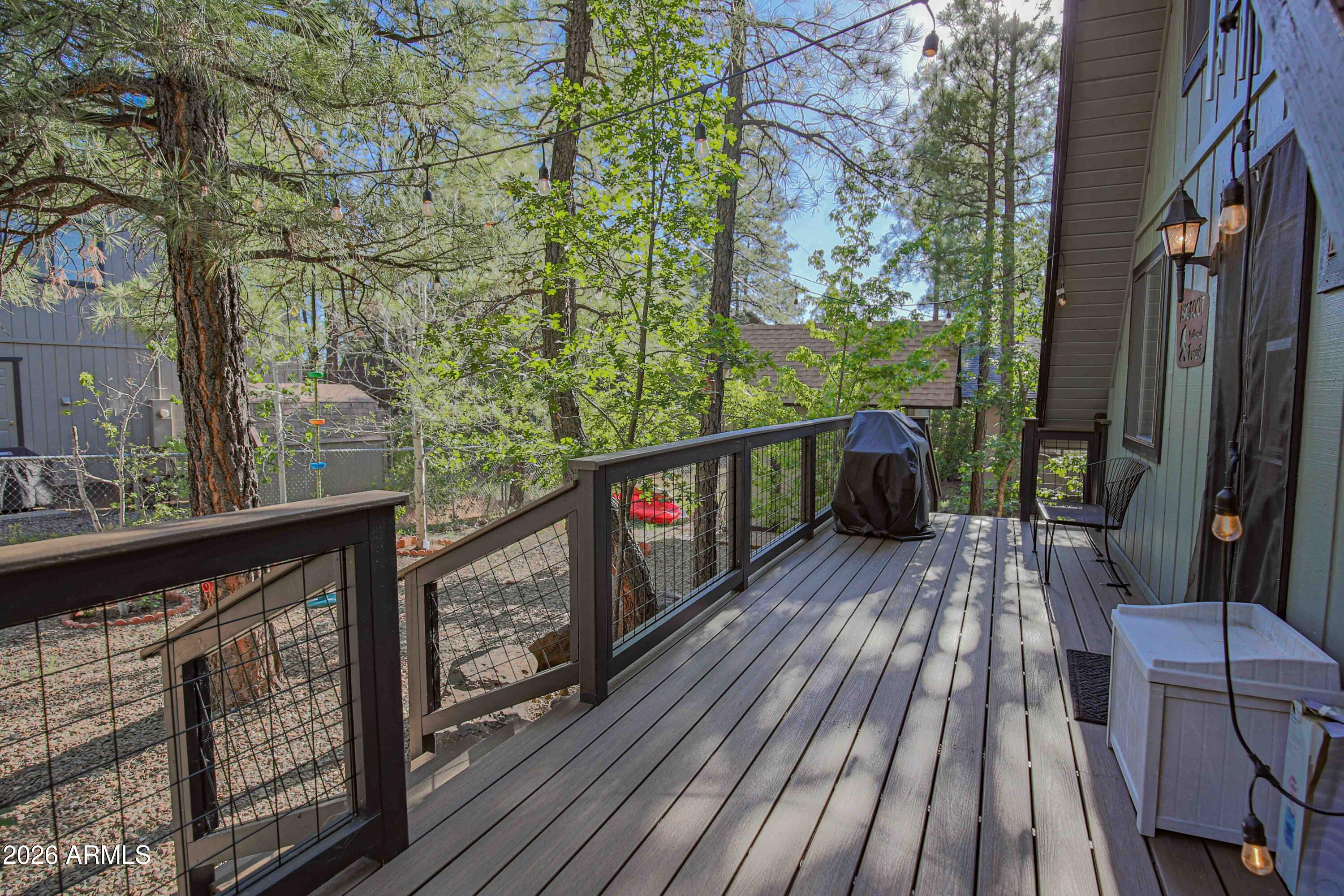 PINEWOOD 14 - Residential