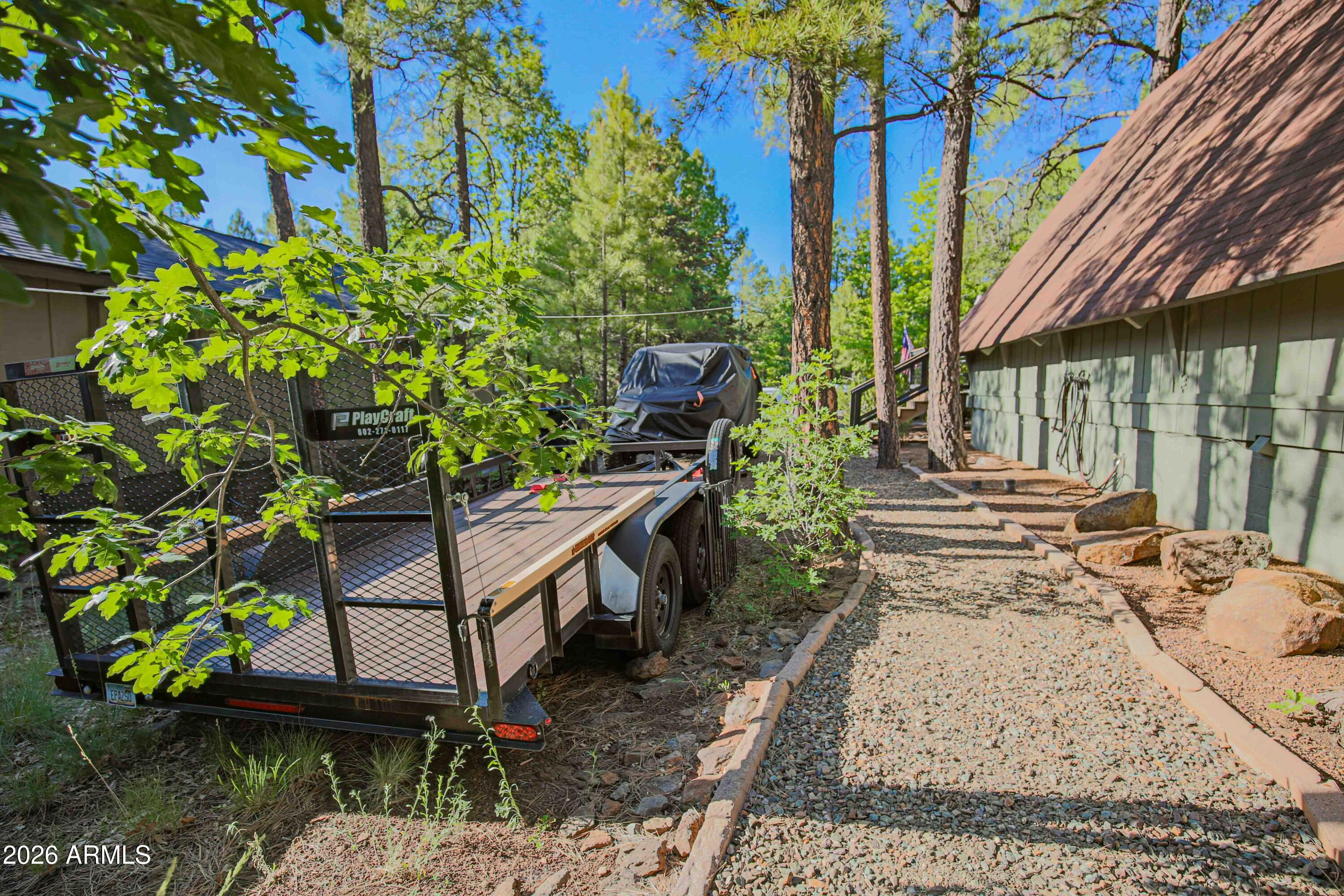 PINEWOOD 14 - Residential