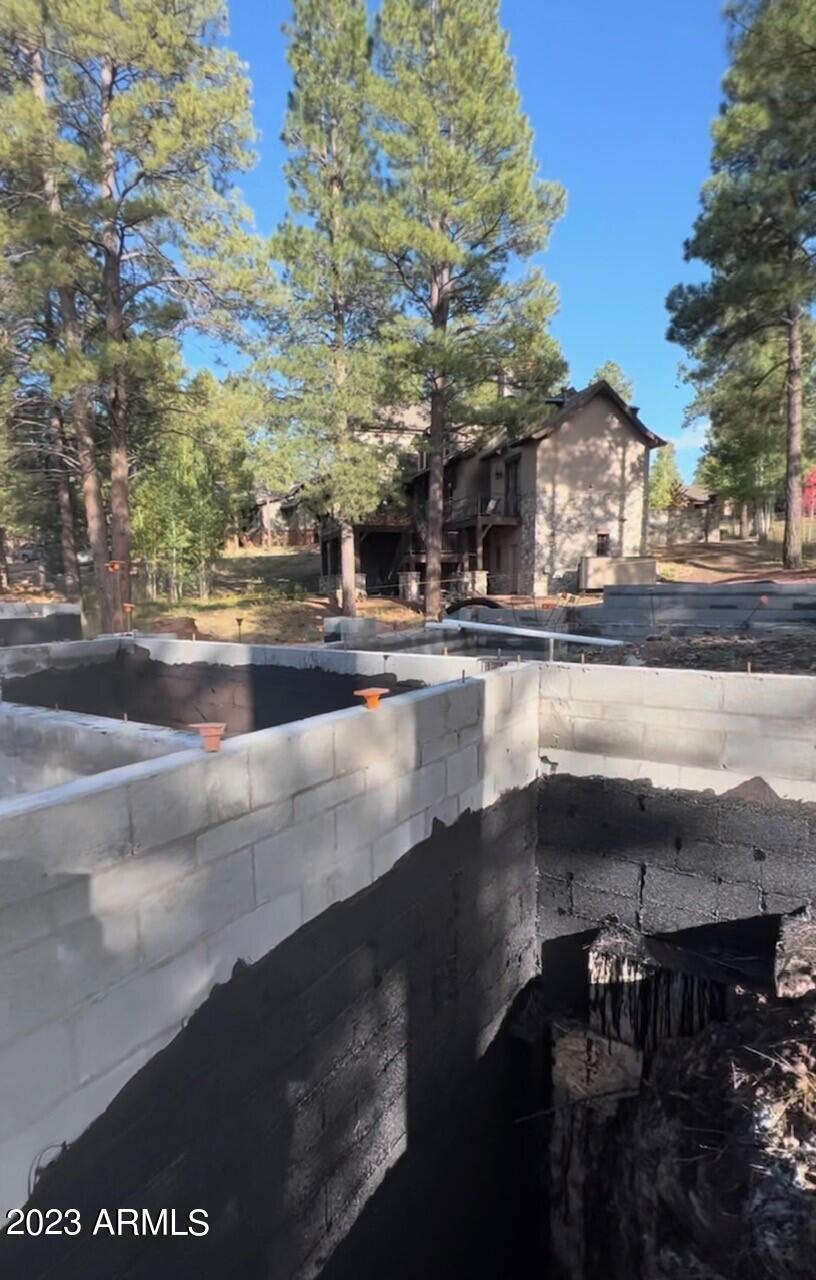 PINE CANYON - Residential