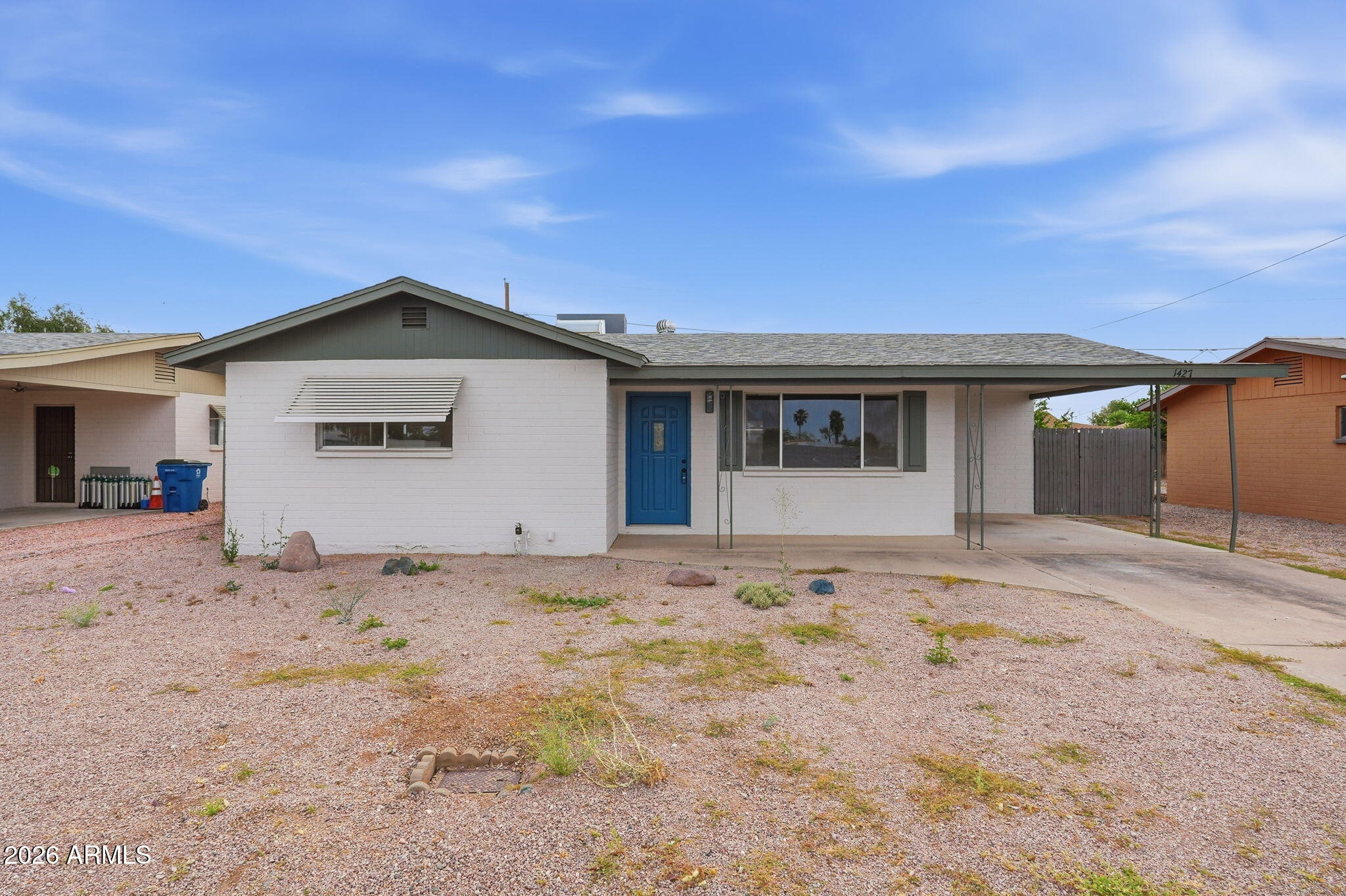 APACHE VILLA - Residential
