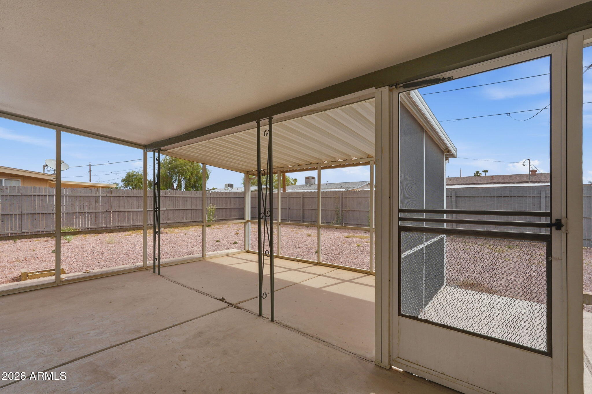 APACHE VILLA - Residential