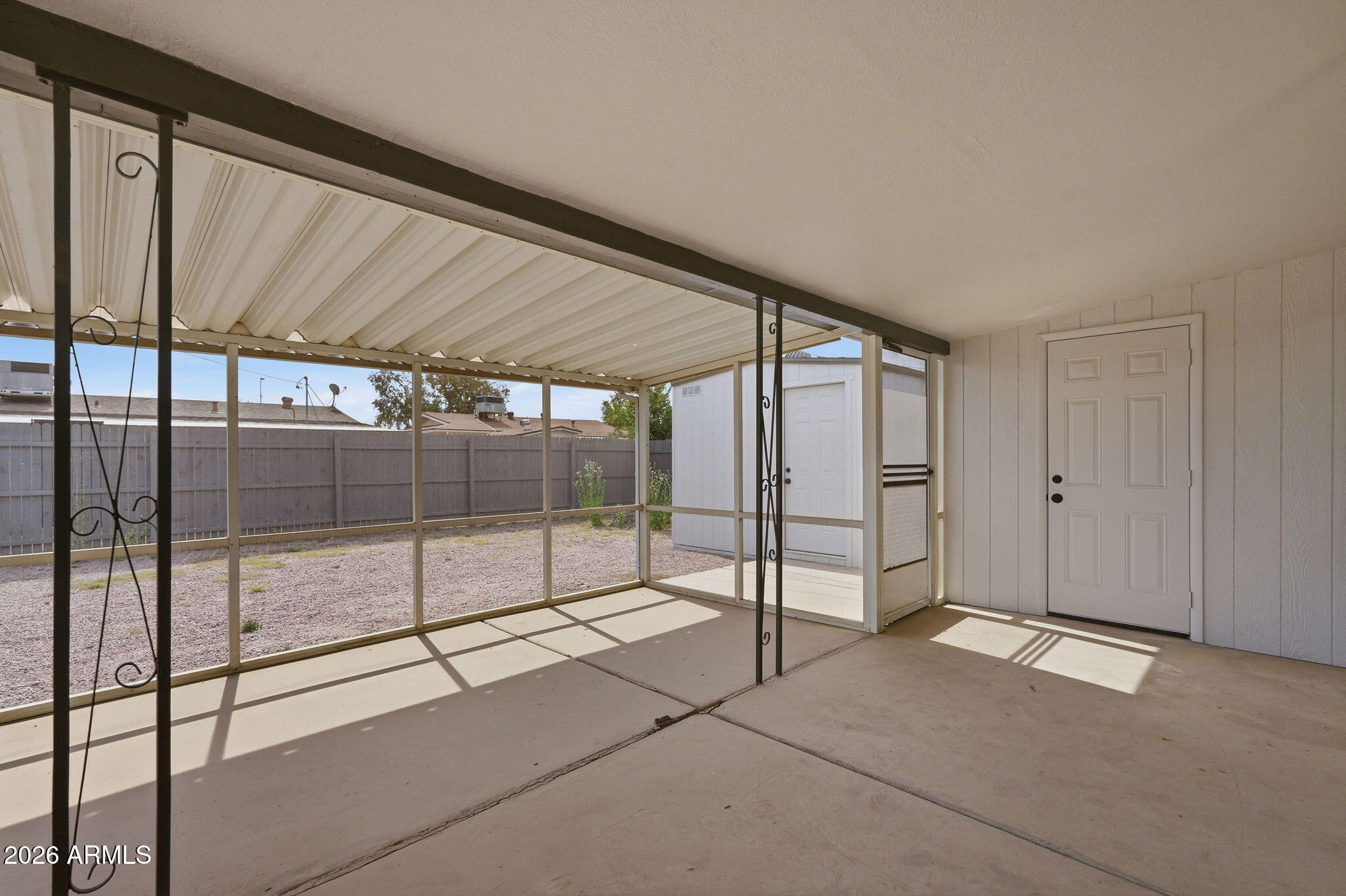 APACHE VILLA - Residential