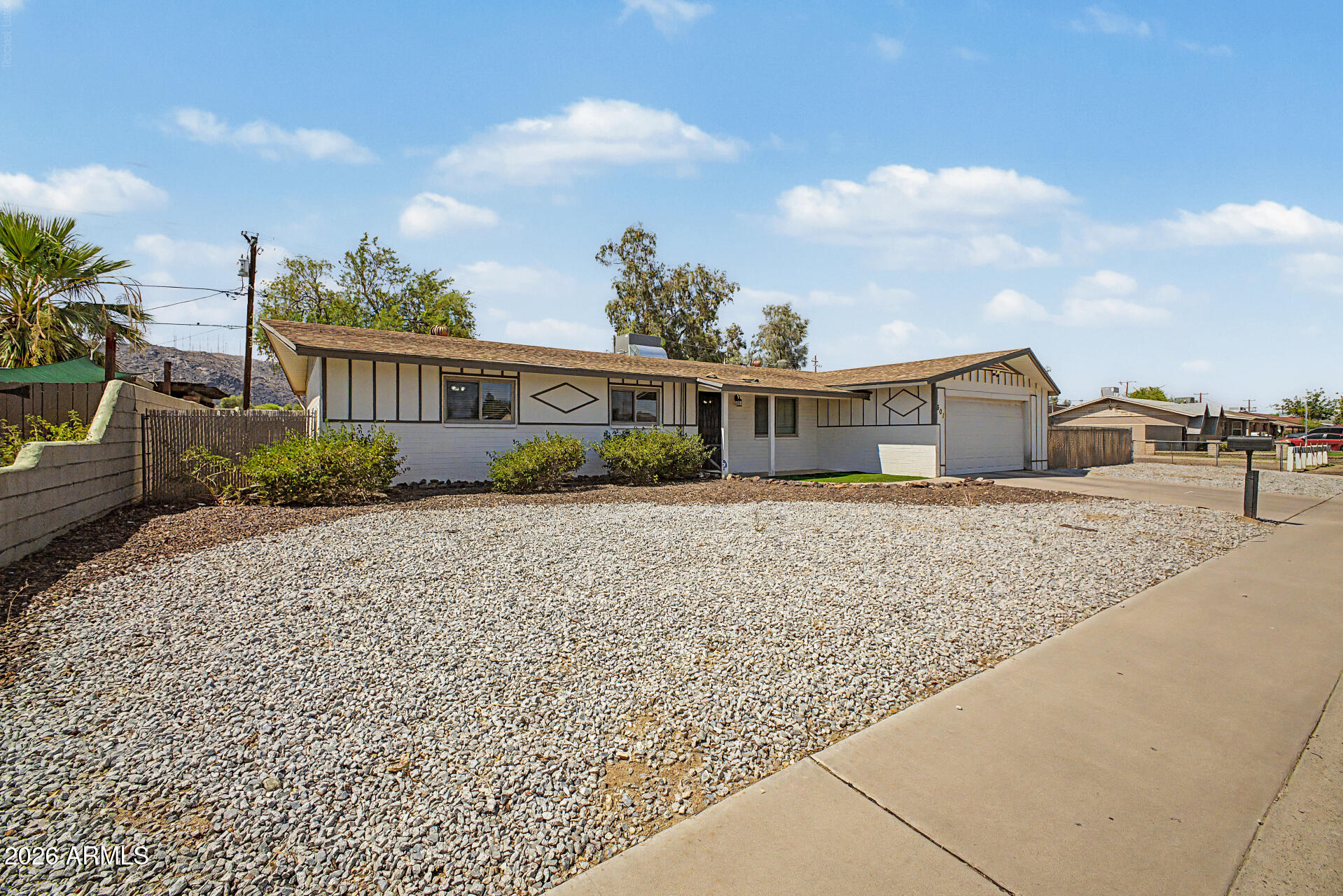 THUNDERBIRD COUNTRY CLUB EST 5 - Residential
